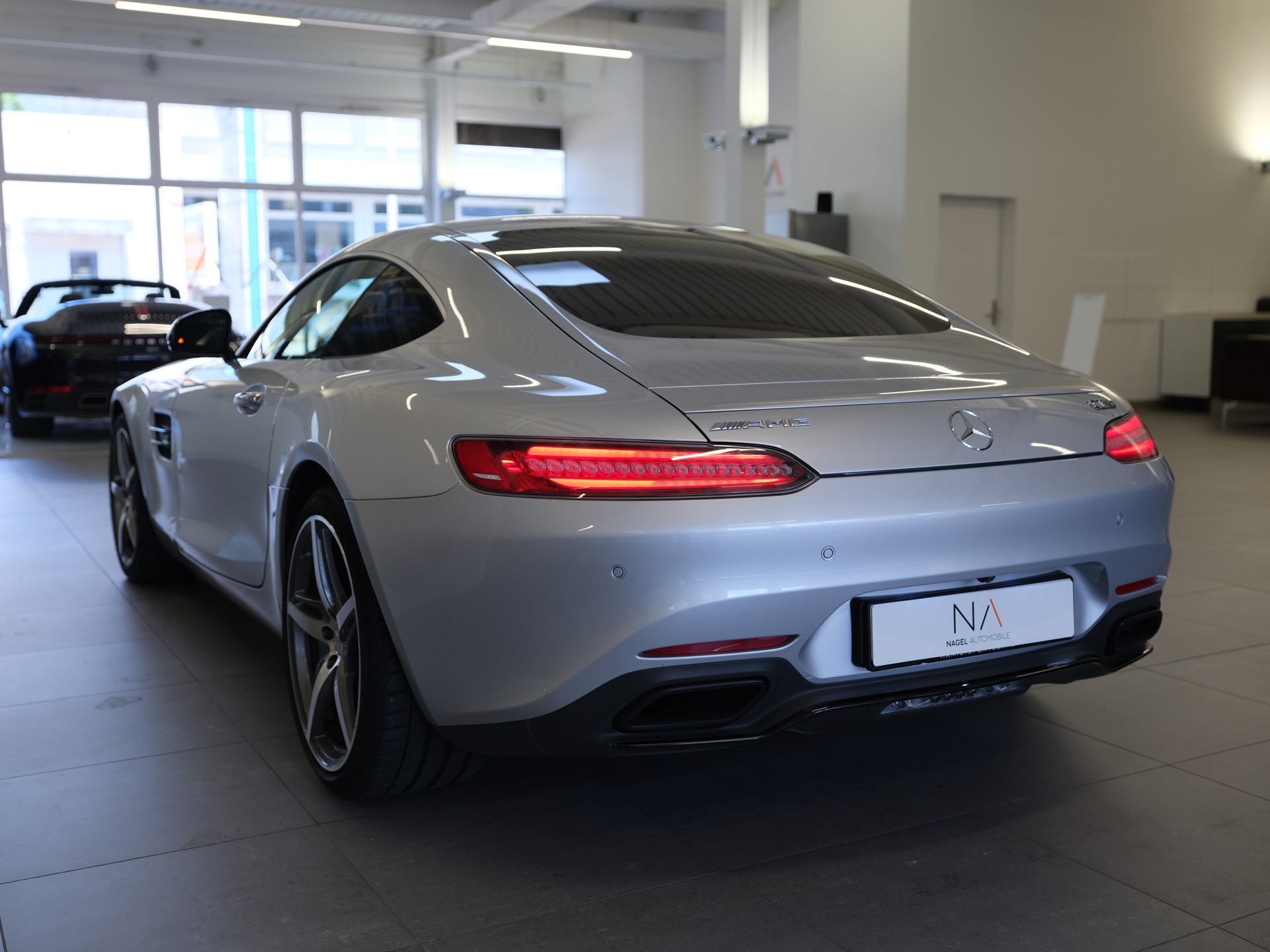 MERCEDES-BENZ AMG GT S Speedshift DCT-image-4