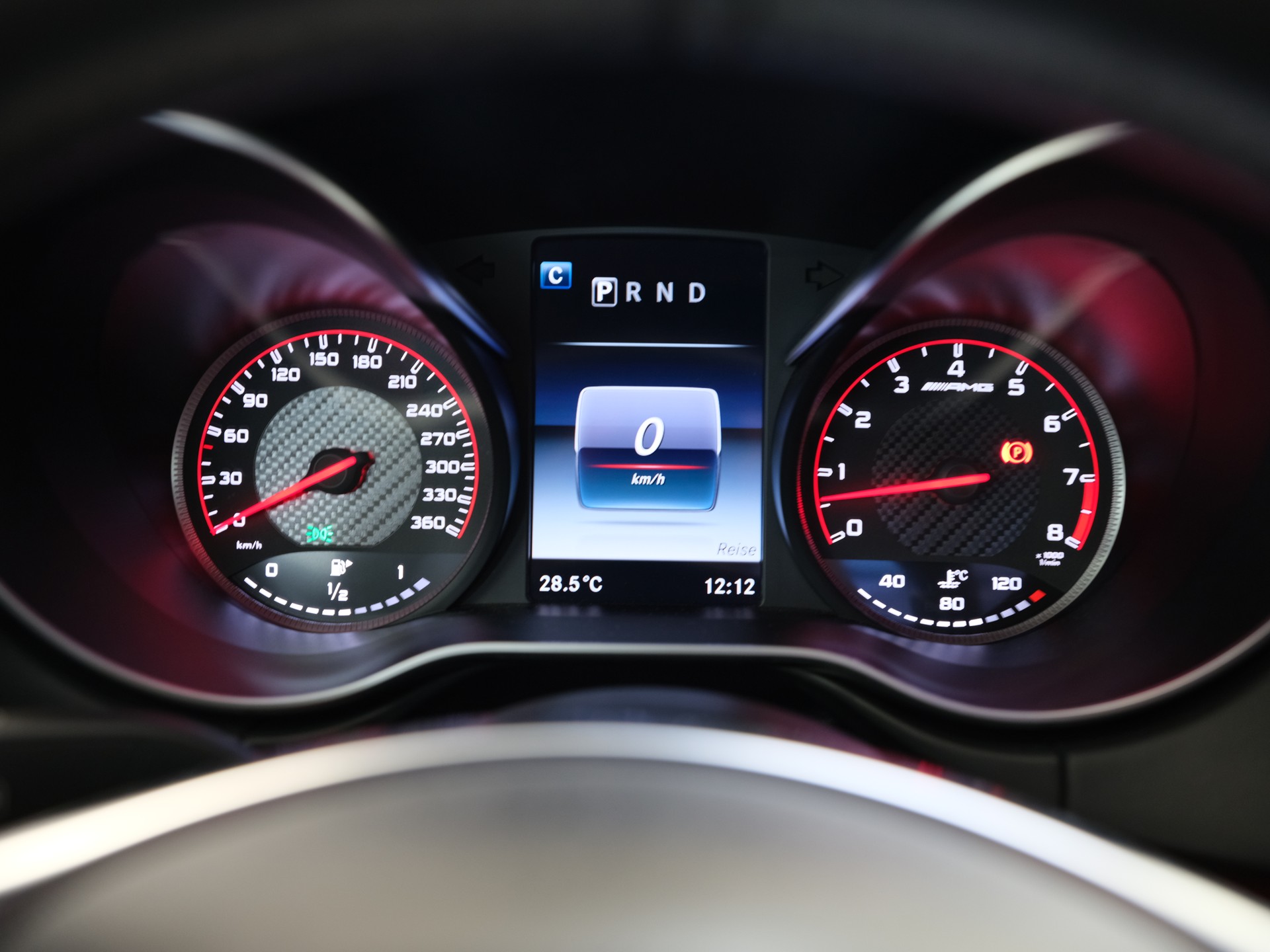 MERCEDES-BENZ AMG GT S Speedshift DCT-image-16