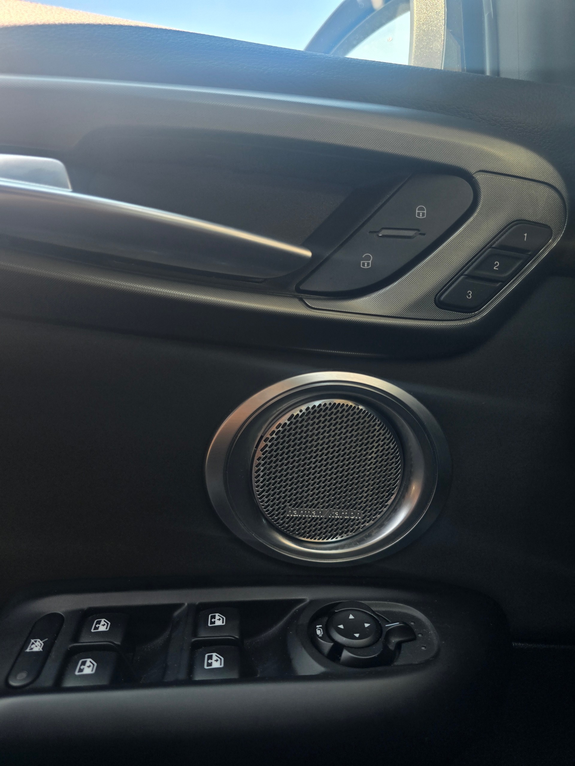 ALFA ROMEO Tonale 1.3 Plug-in-Hybrid Q4 Veloce Pack Premium-image-15