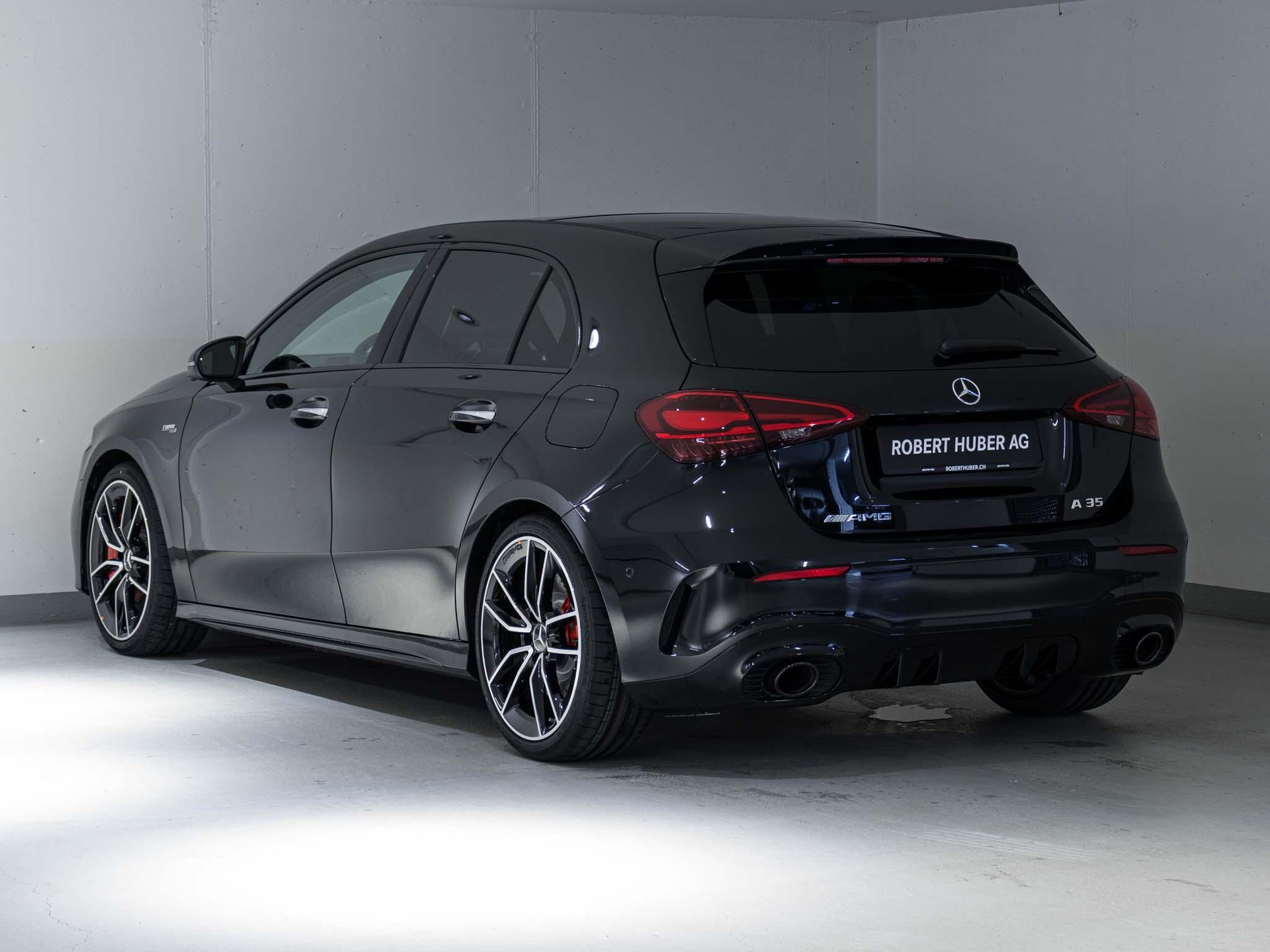 MERCEDES-BENZ A 35 AMG 4MATIC-image-3