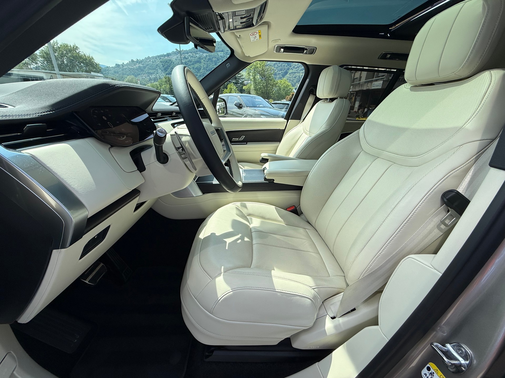 LAND ROVER Range Rover P550e Si6 PHEV HSE Automatic-image-8