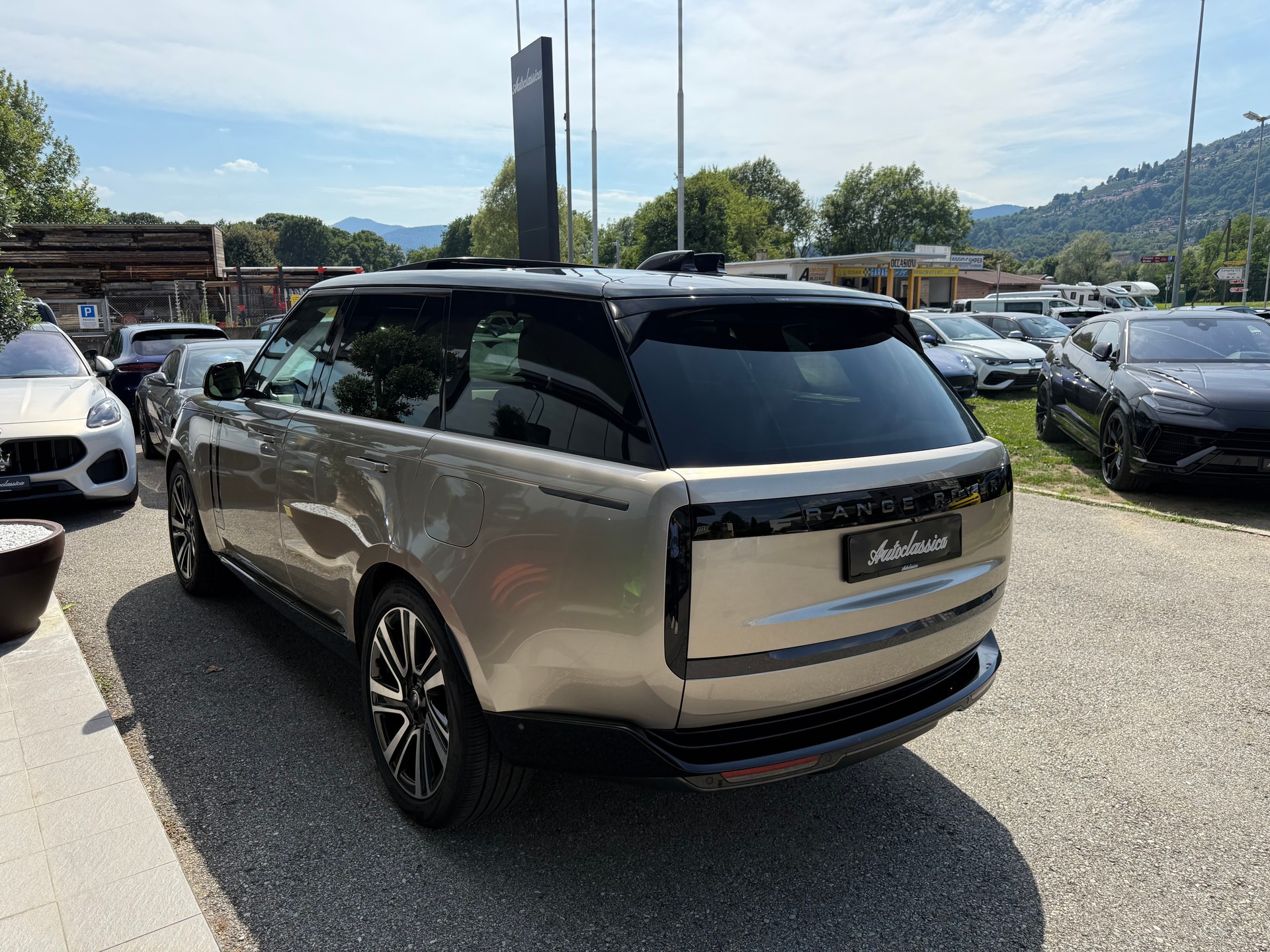 LAND ROVER Range Rover P550e Si6 PHEV HSE Automatic-image-6