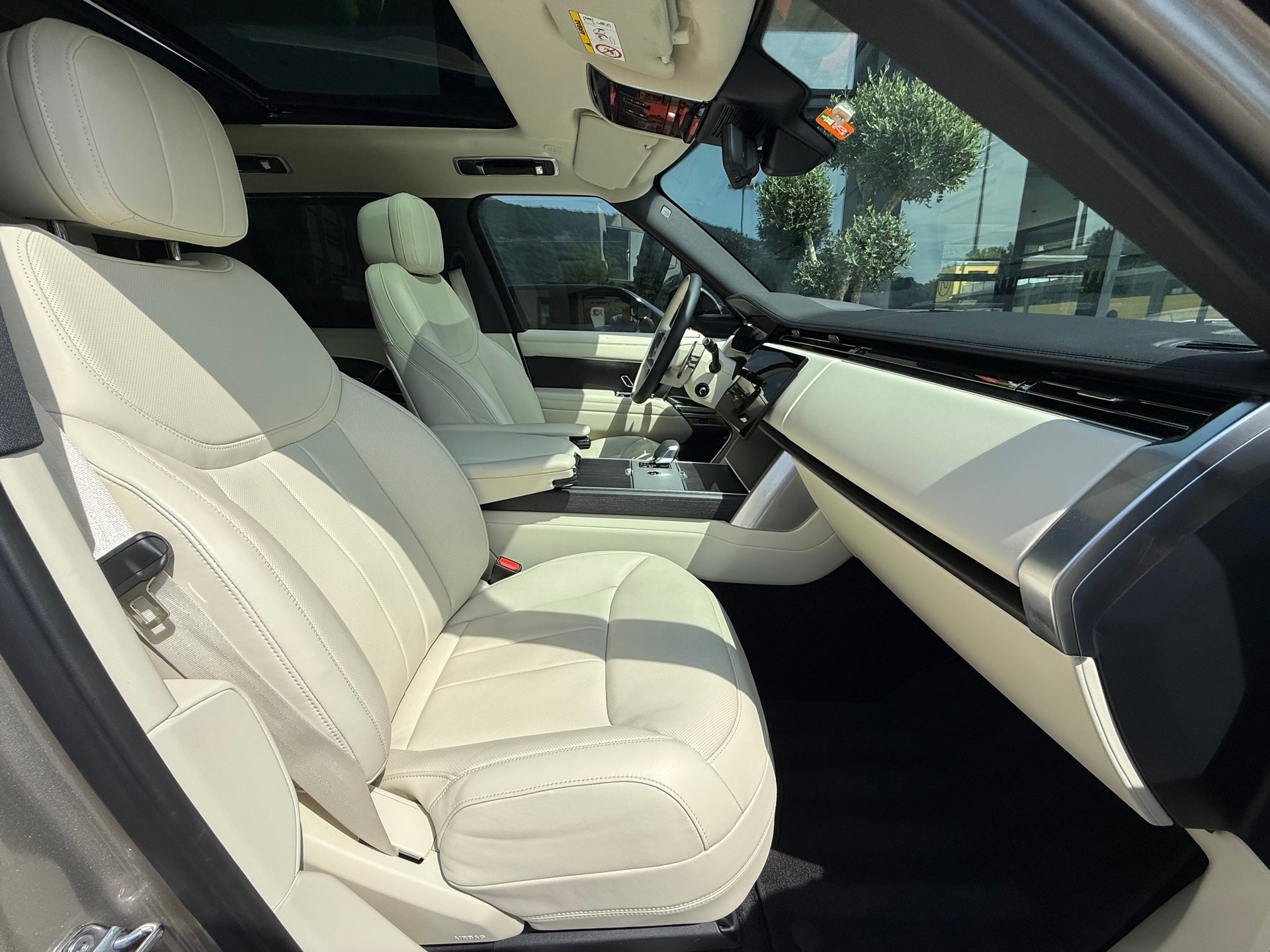LAND ROVER Range Rover P550e Si6 PHEV HSE Automatic-image-10