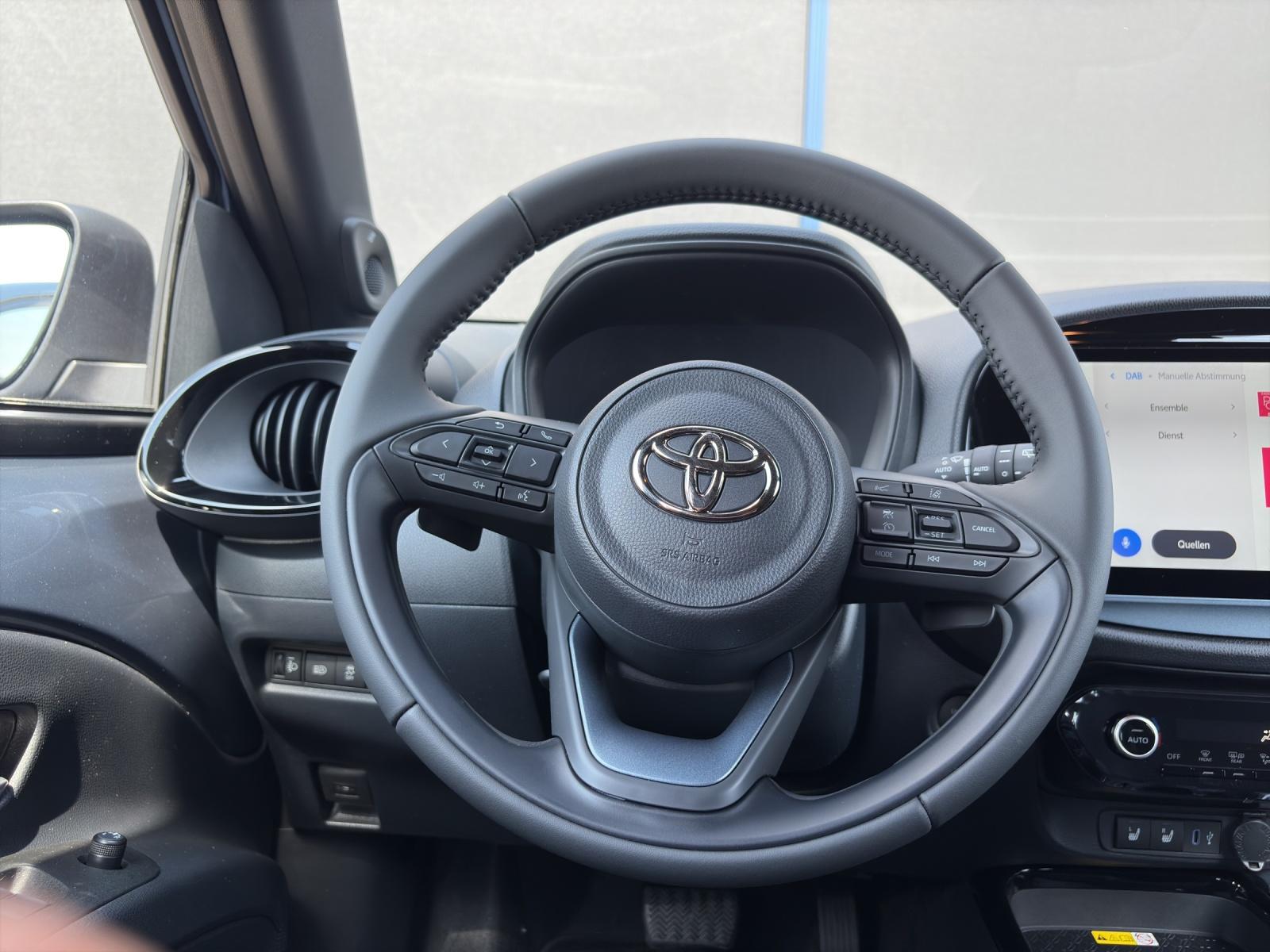 TOYOTA Aygo X 1.0 VVT-i Style-image-10