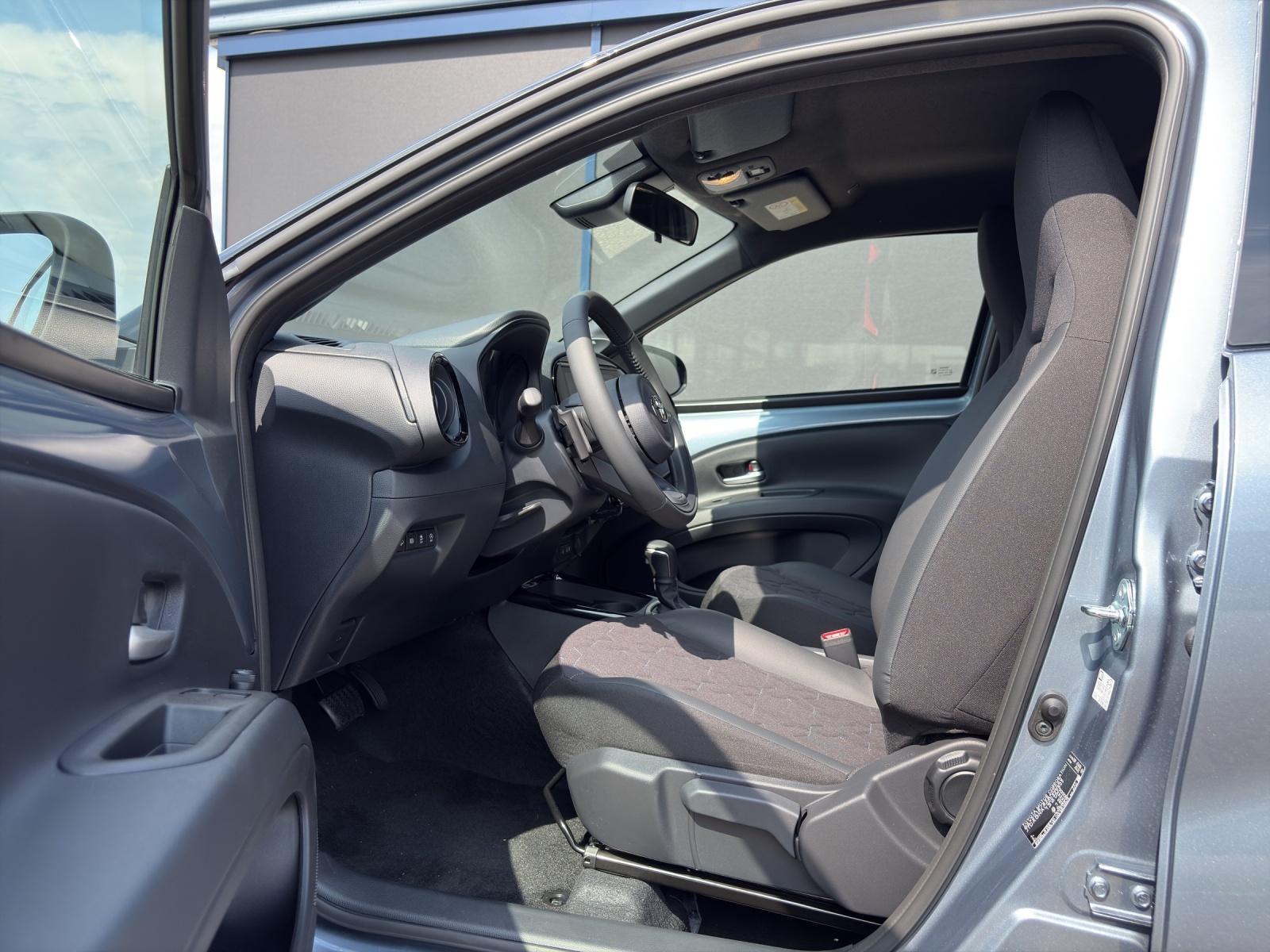 TOYOTA Aygo X 1.0 VVT-i Style-image-9