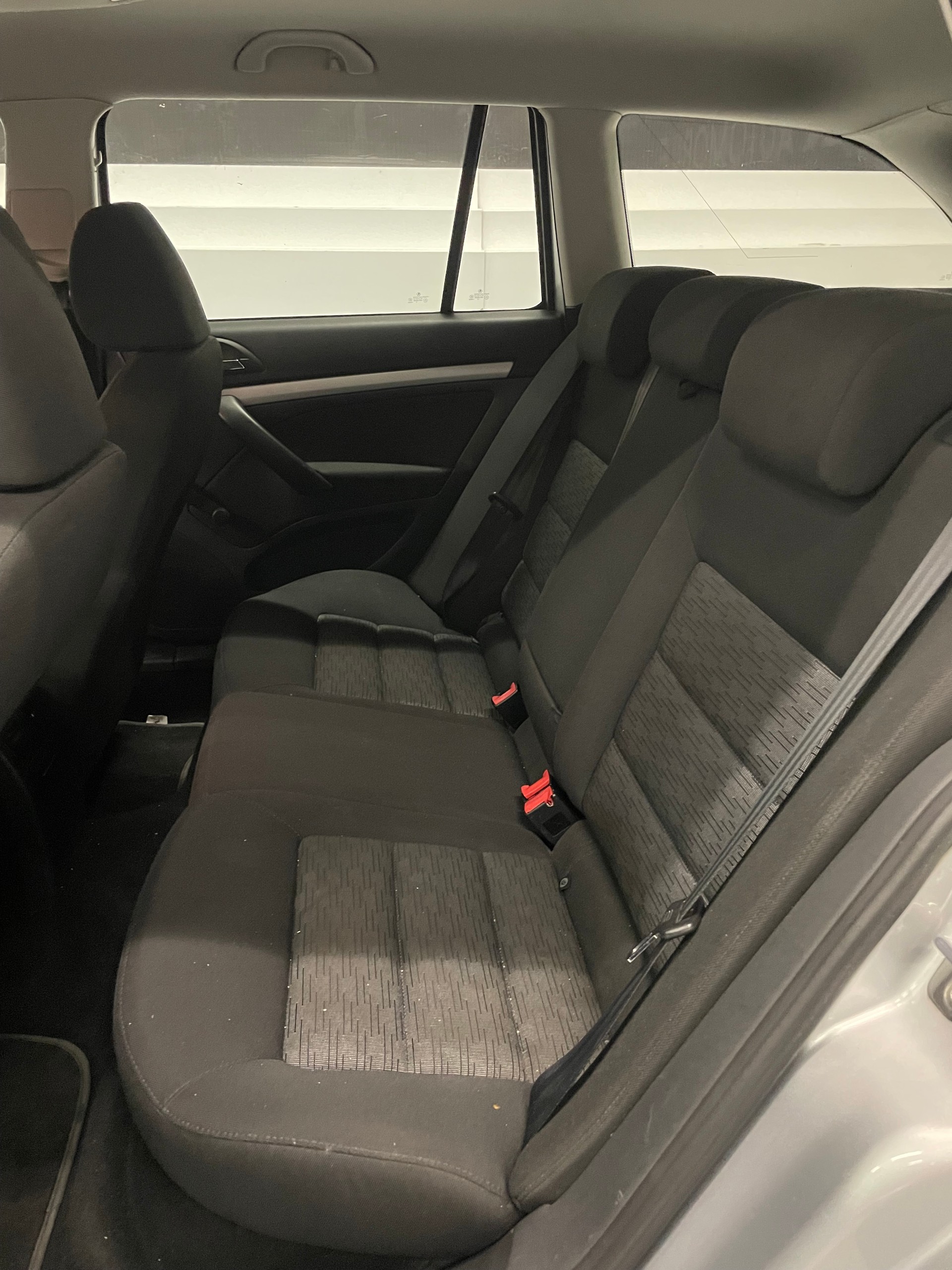 SKODA Octavia Combi 1.8 TSI Elegance DSG-image-12