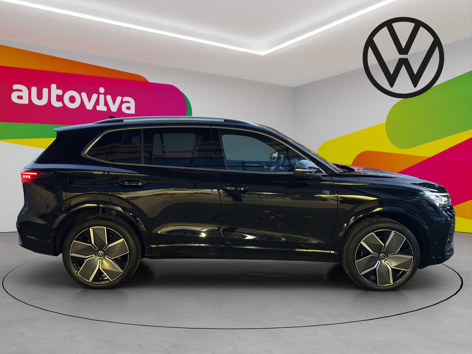 VW Tiguan 2.0 TSI DSG R-Line 4Motion-image-3