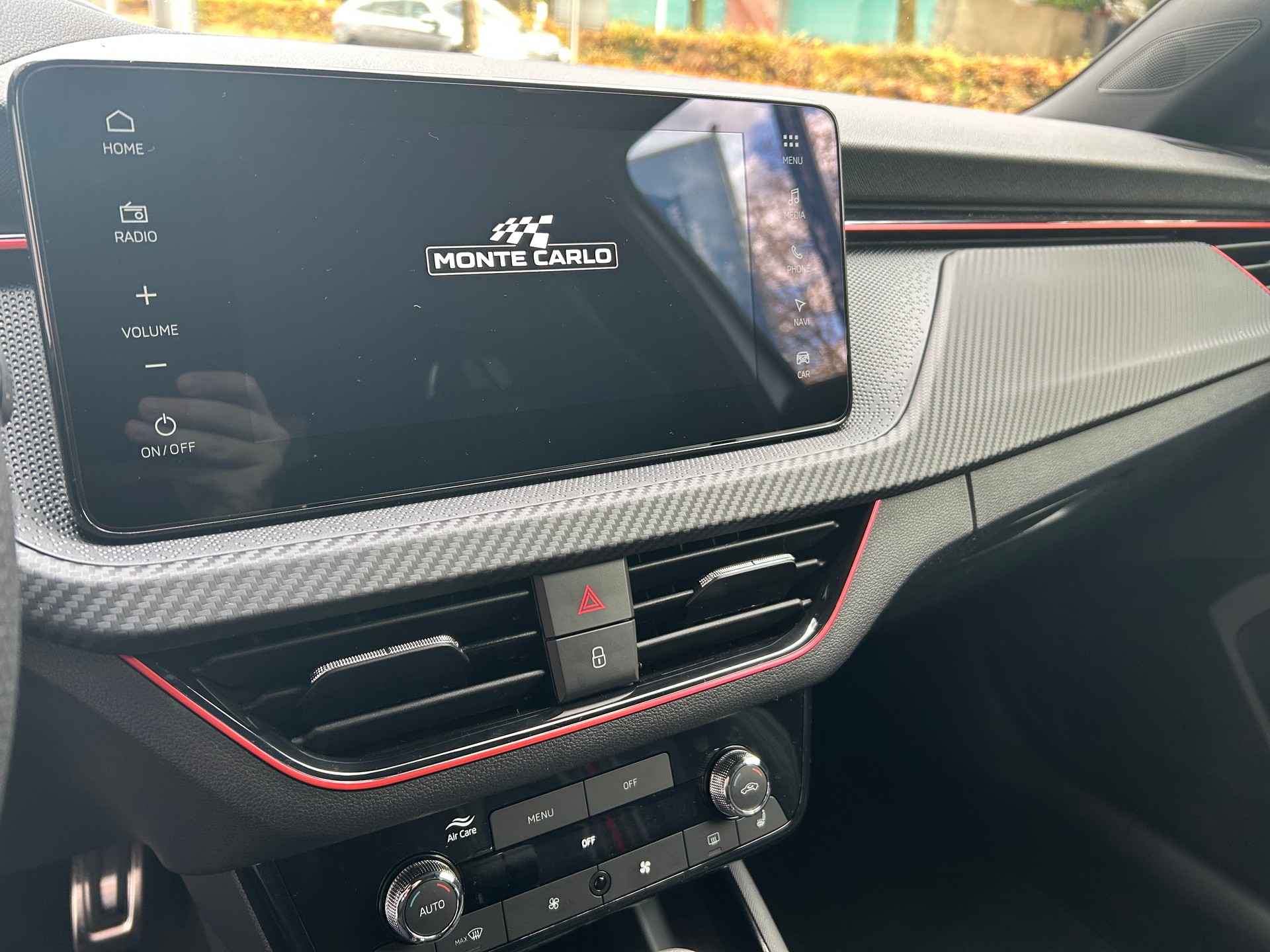 SKODA Kamiq 1.0 TSI Monte Carlo DSG-image-14