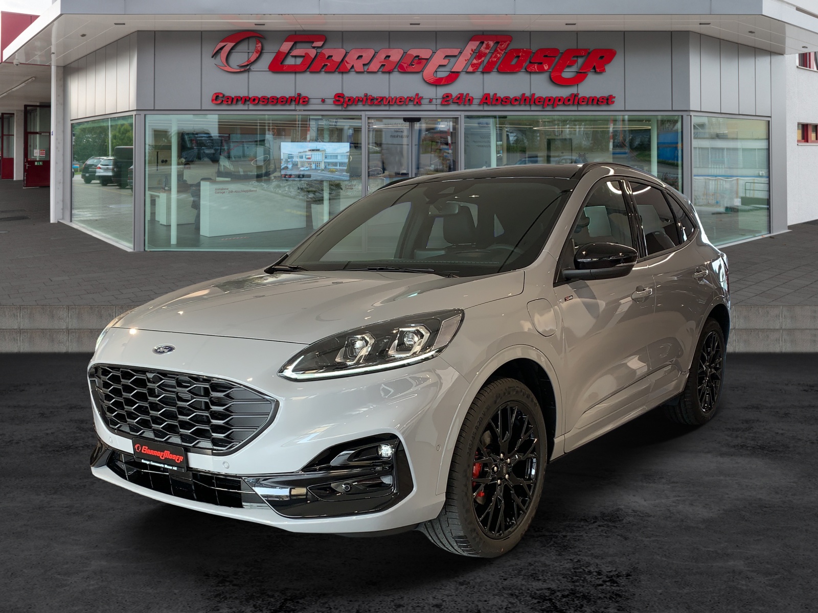 FORD Kuga 2.5 Plug-in Hybrid Graphite Tech Edition-image-0