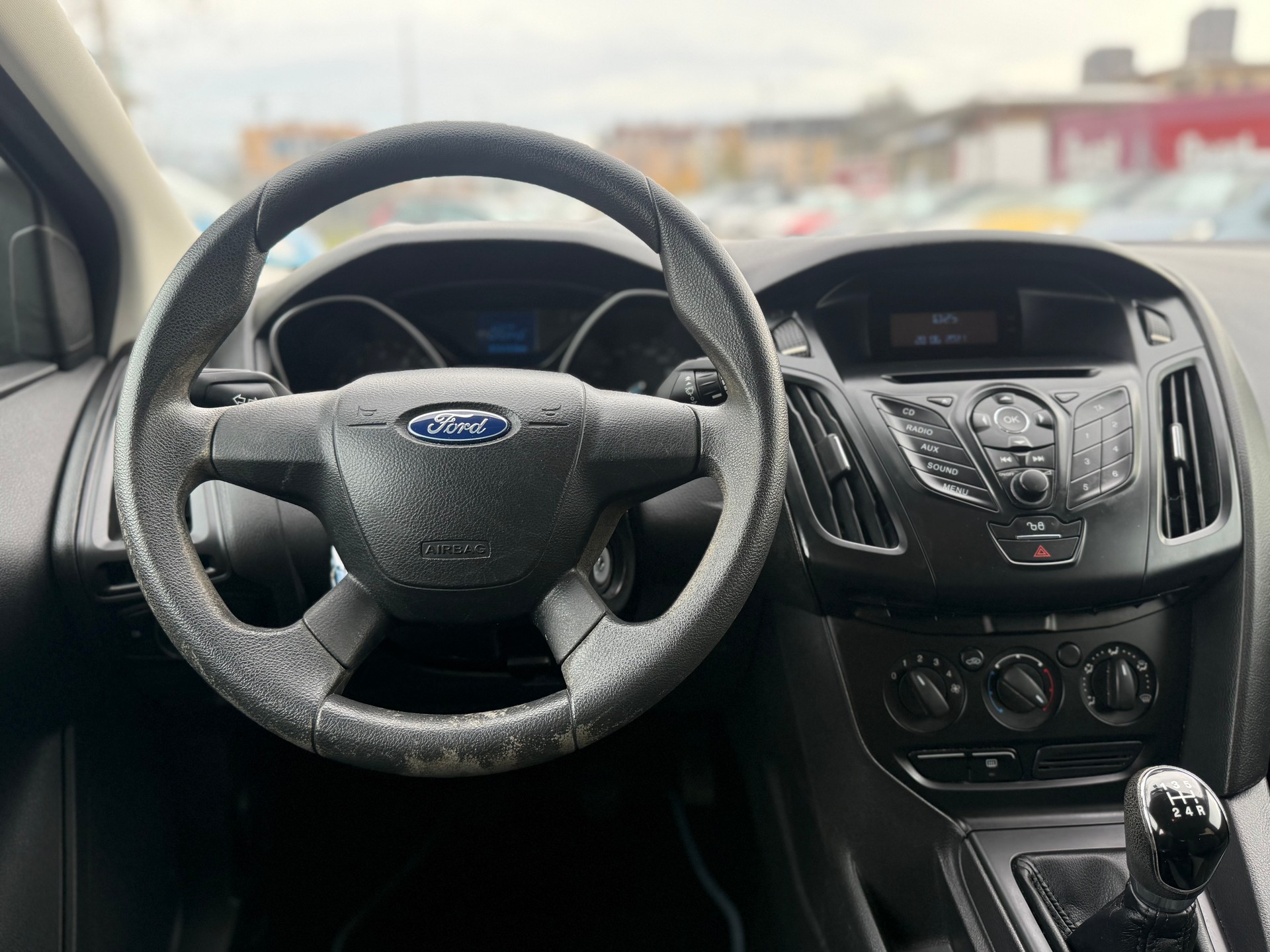 FORD Focus 1.6i VCT Ambiente-image-14