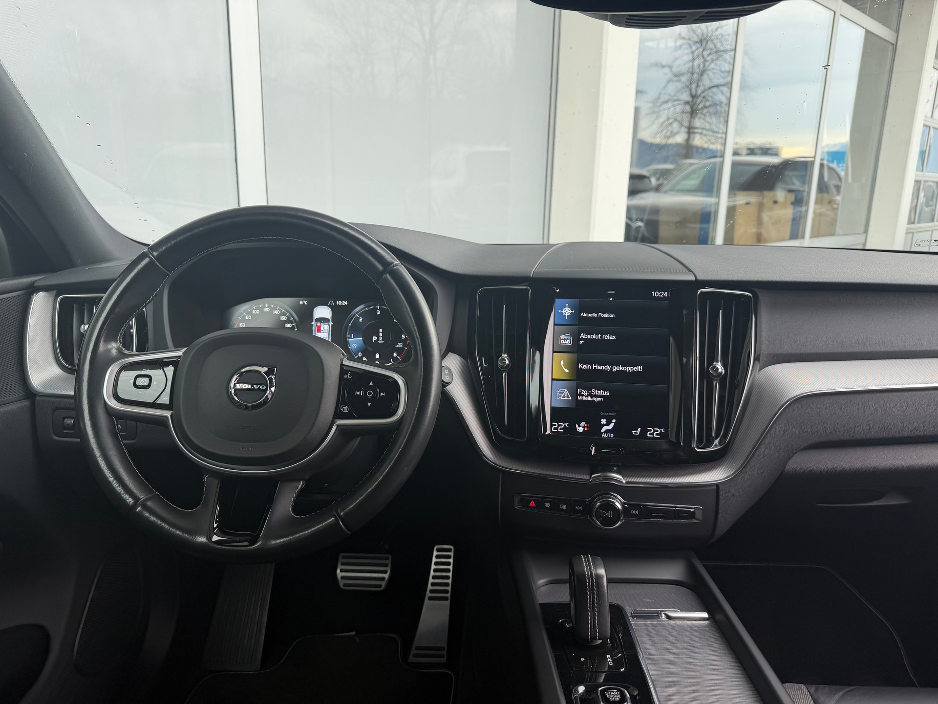 VOLVO XC60 B4 Diesel Mild Hybrid AWD R-Design Geartronic-image-7