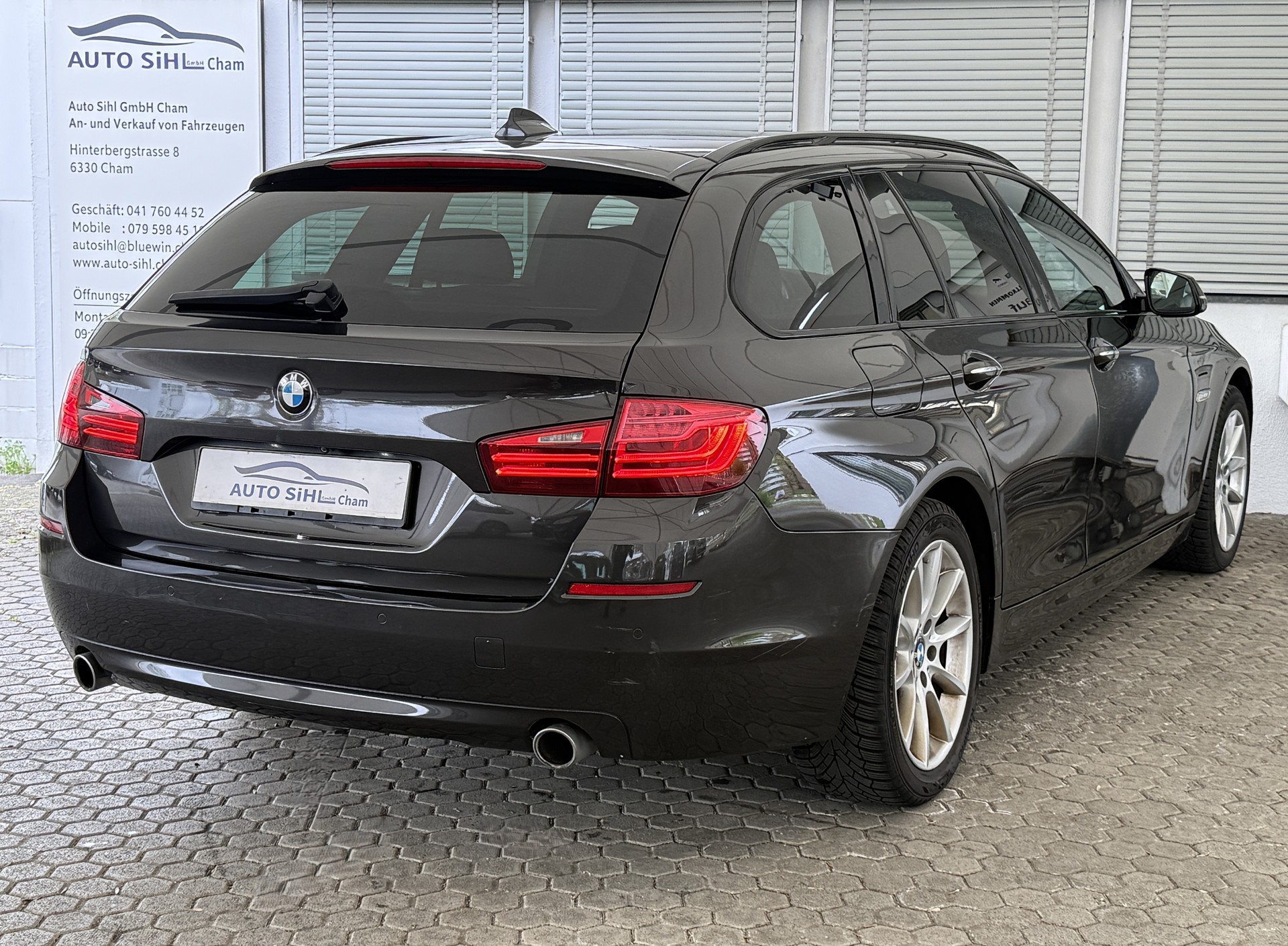 BMW 535d Touring xDrive Steptronic-image-13