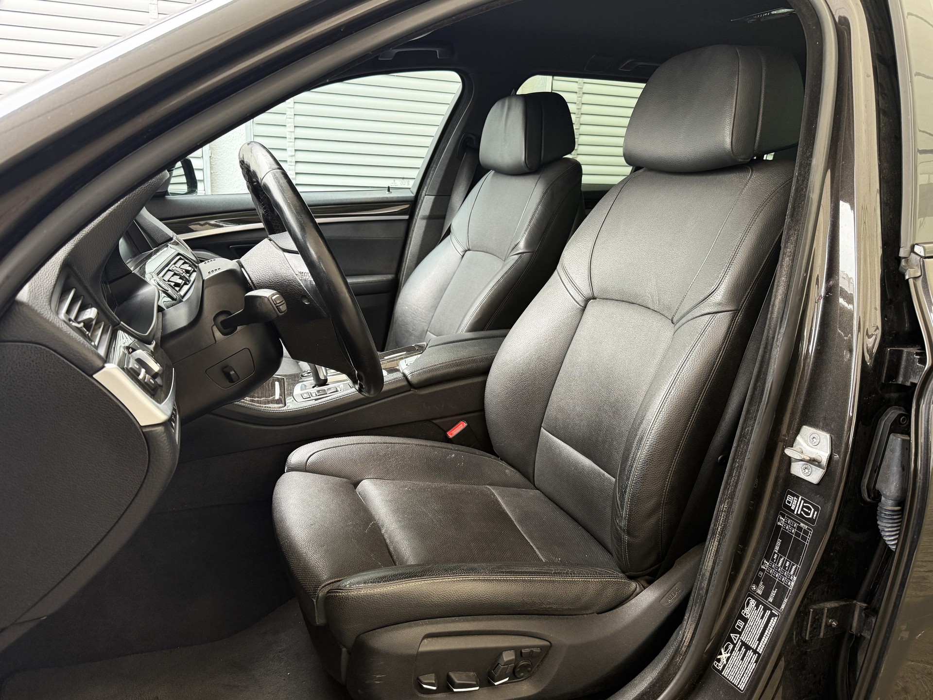 BMW 535d Touring xDrive Steptronic-image-15