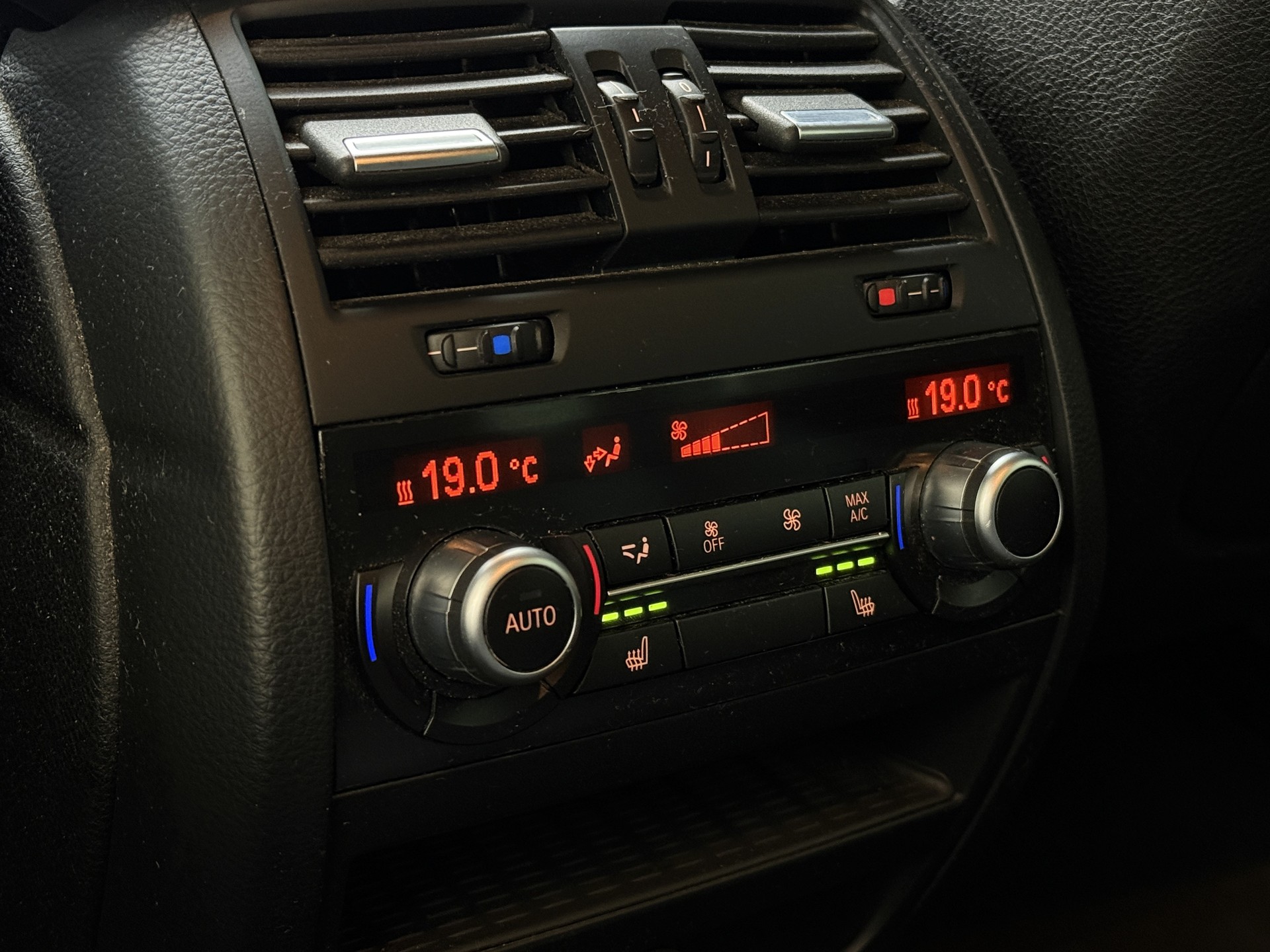 BMW 535d Touring xDrive Steptronic-image-19