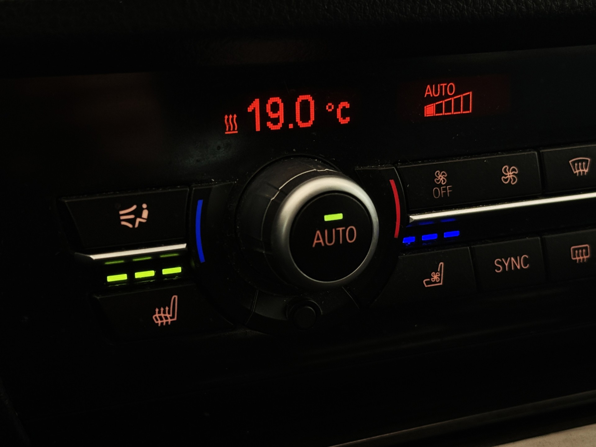 BMW 535d Touring xDrive Steptronic-image-16