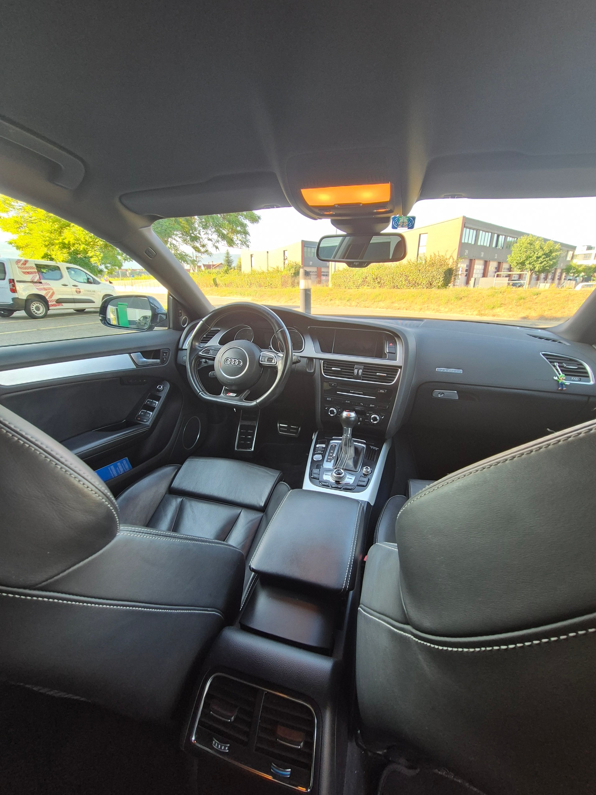 AUDI S5 Sportback 3.0 TFSI quattro-image-8
