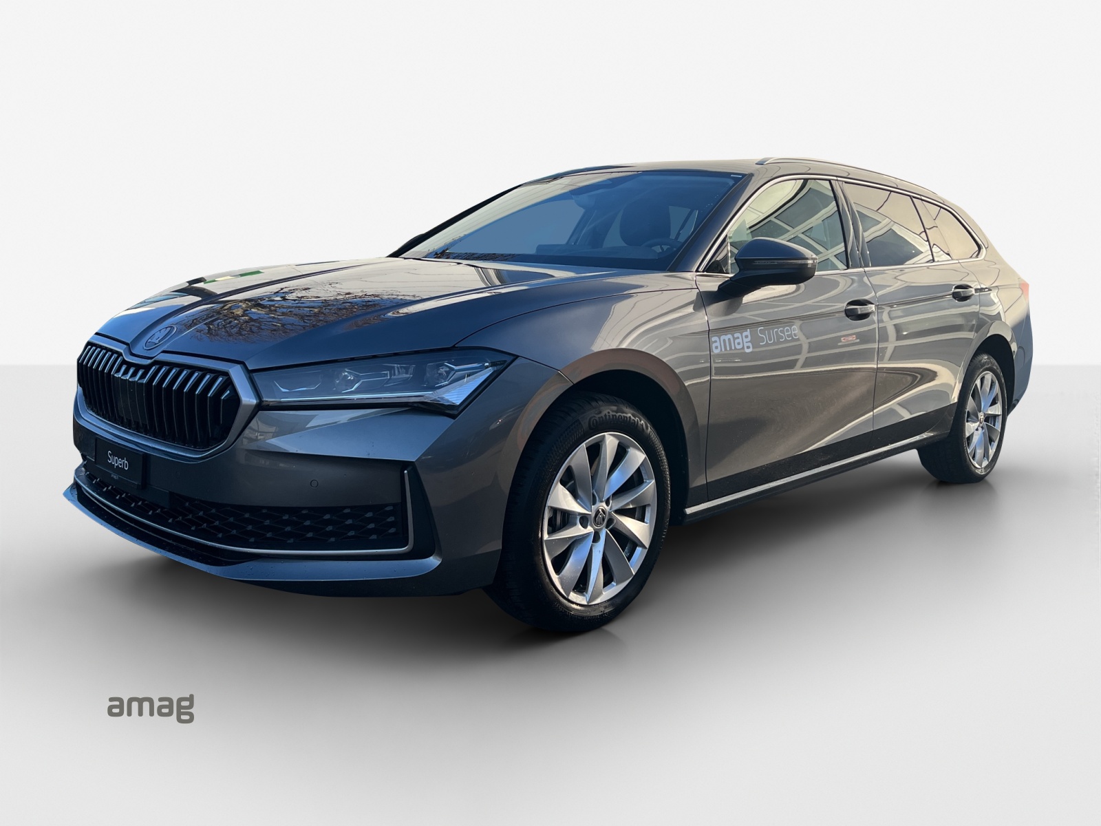 SKODA Superb Combi 2.0 TDi Selection 4x4 DSG-image-0