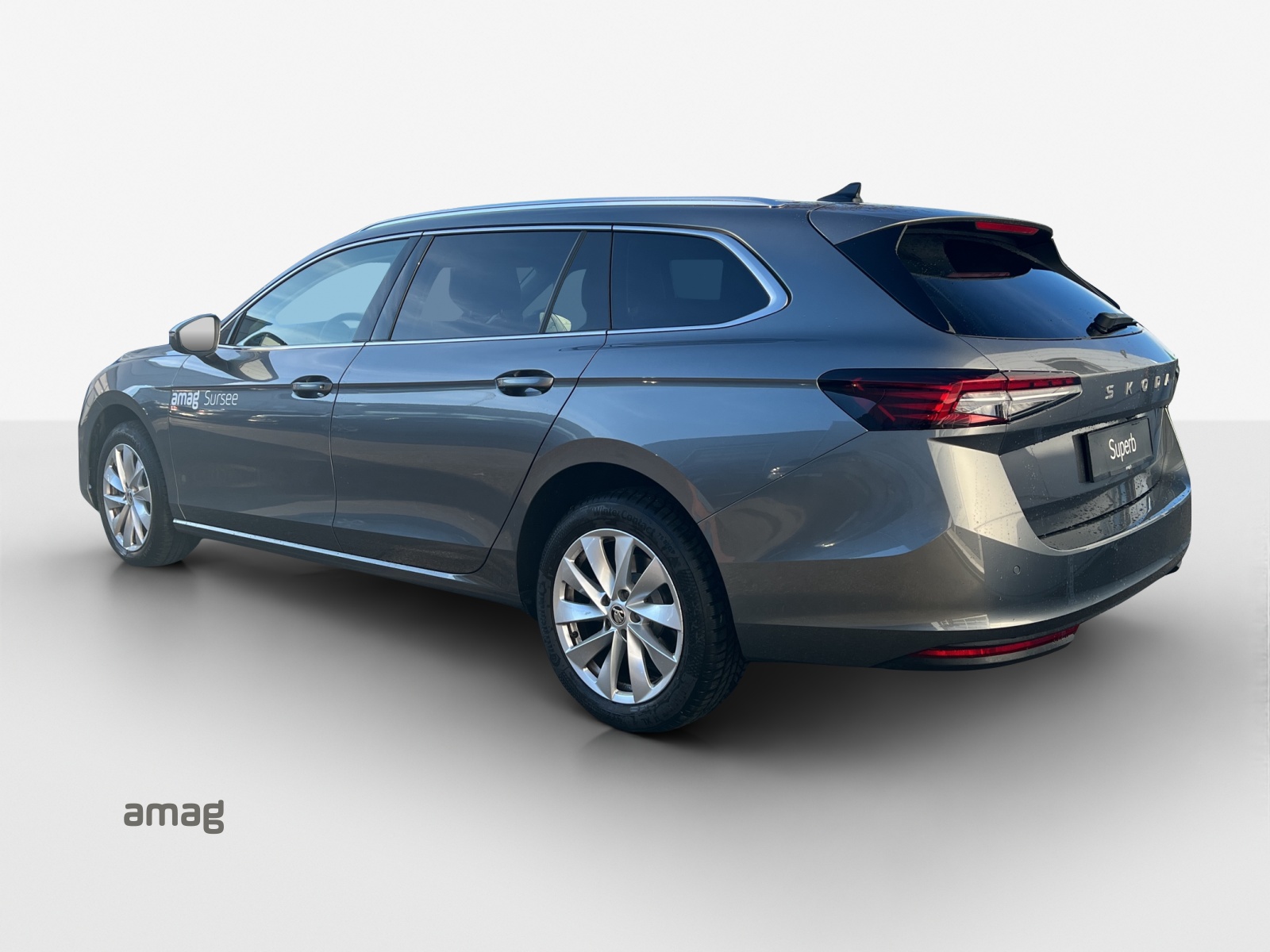 SKODA Superb Combi 2.0 TDi Selection 4x4 DSG-image-2