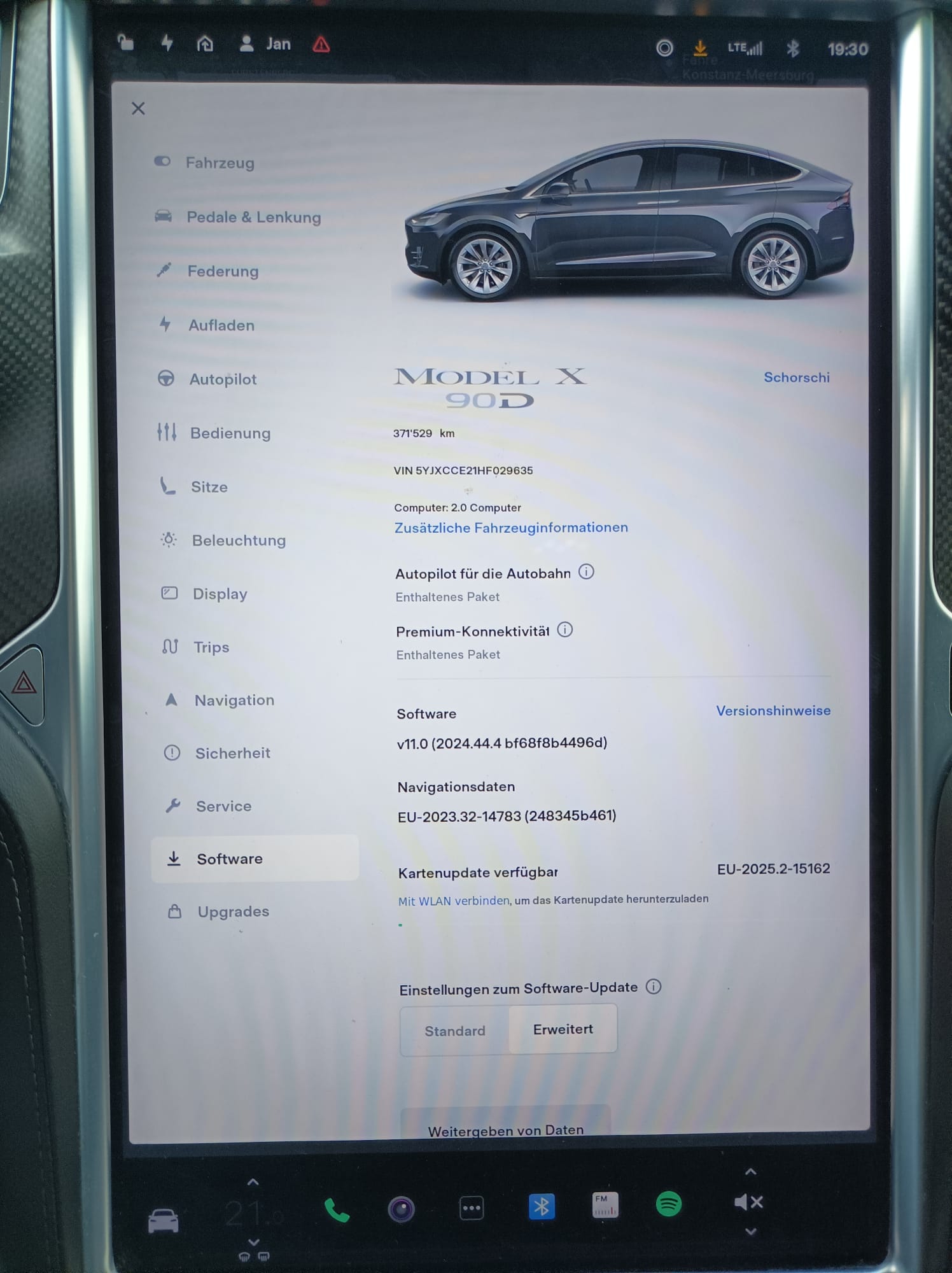 TESLA Model X 90 D-image-5