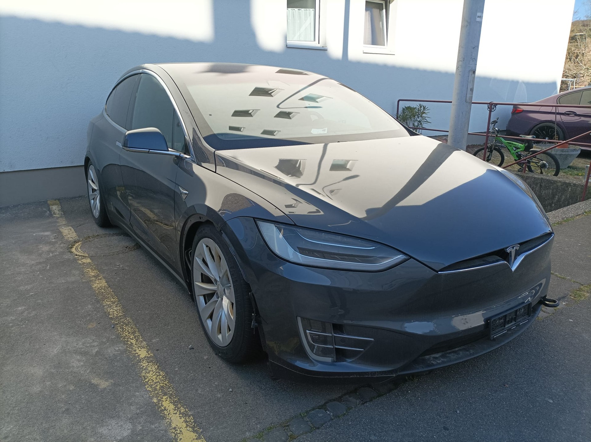 TESLA Model X 90 D-image-0