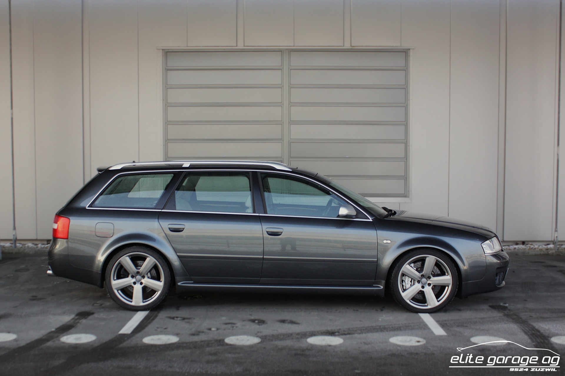 AUDI RS6 Avant QUATTRO SPORTEC 528 PS-image-5