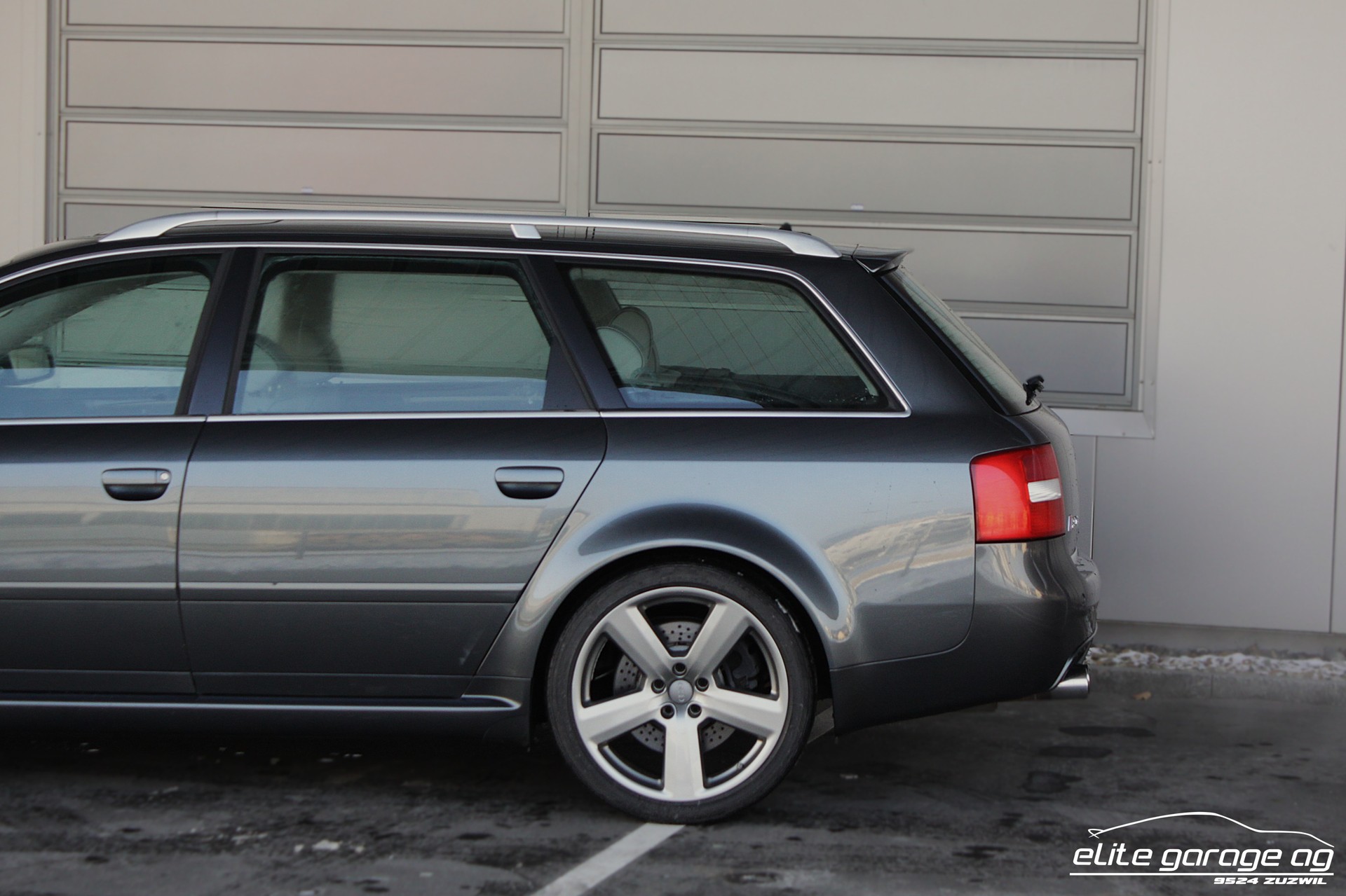 AUDI RS6 Avant QUATTRO SPORTEC 528 PS-image-11
