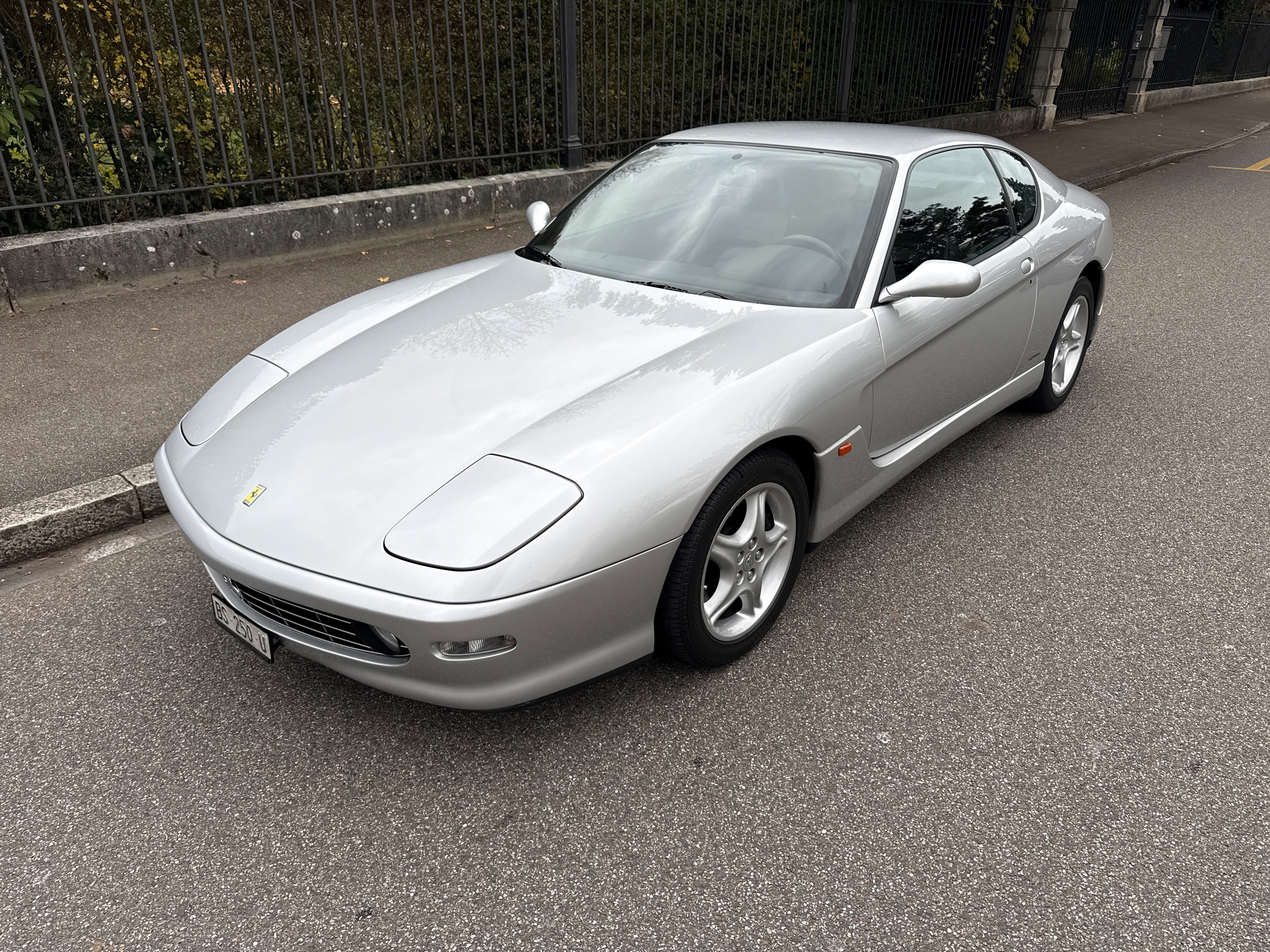 Car photo