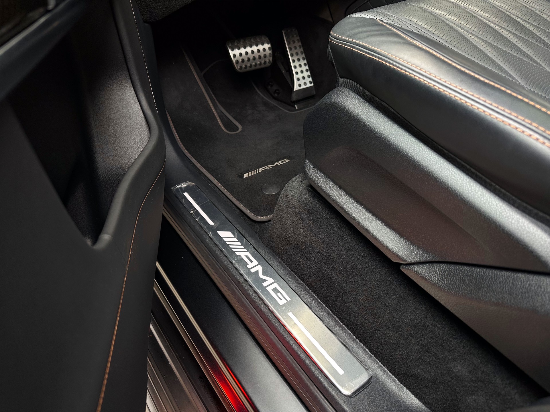 MERCEDES-BENZ G 63 AMG 9G-Tronic-image-16