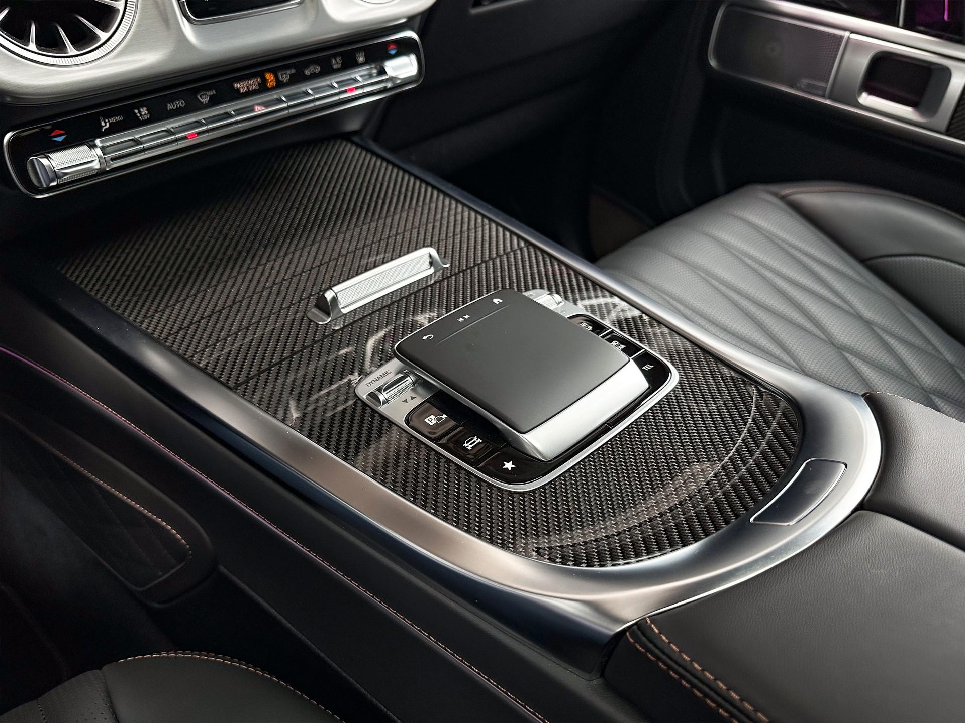 MERCEDES-BENZ G 63 AMG 9G-Tronic-image-20