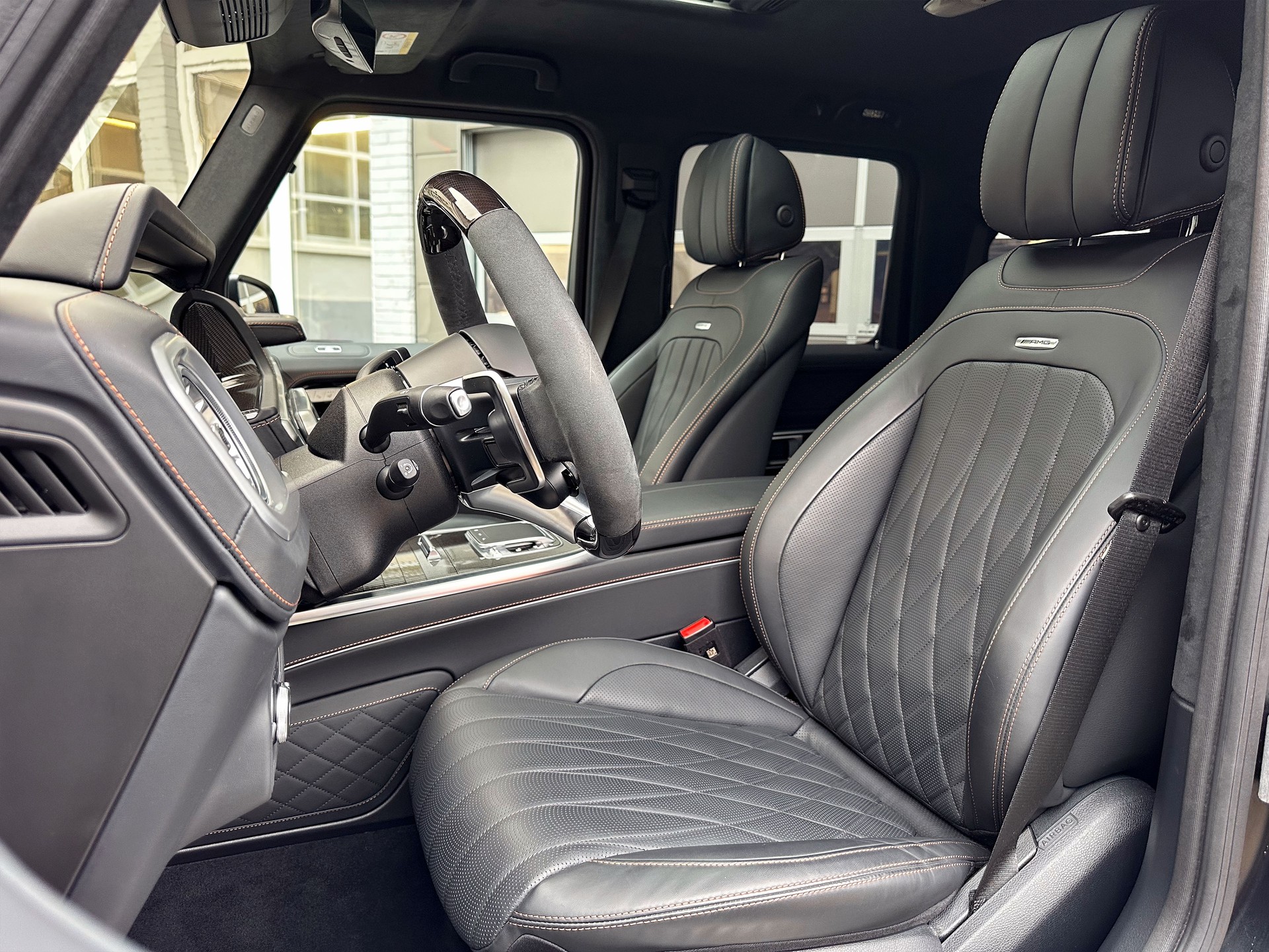 MERCEDES-BENZ G 63 AMG 9G-Tronic-image-12