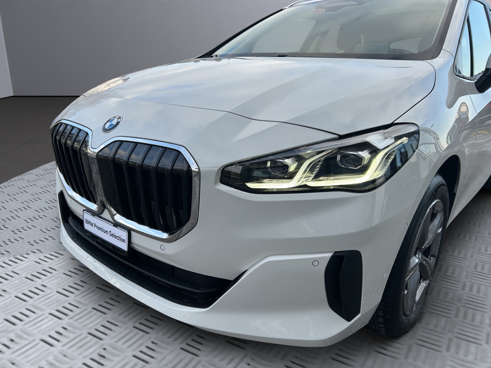BMW 223d Active Tourer xDrive DKG-image-9