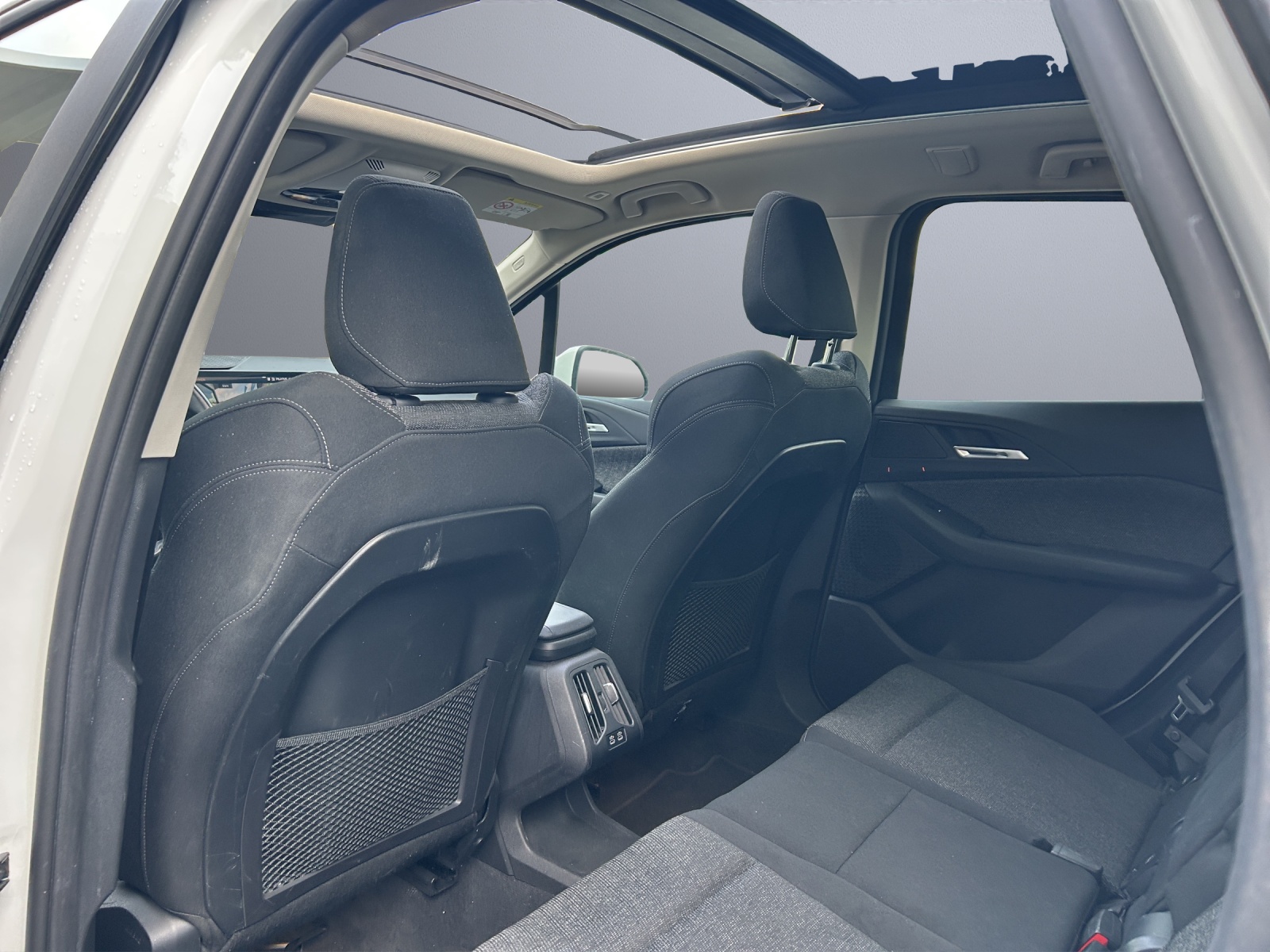 BMW 223d Active Tourer xDrive DKG-image-21