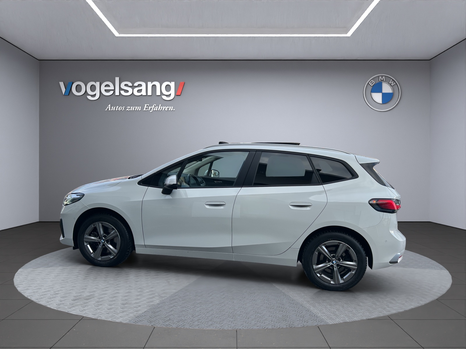 BMW 223d Active Tourer xDrive DKG-image-1