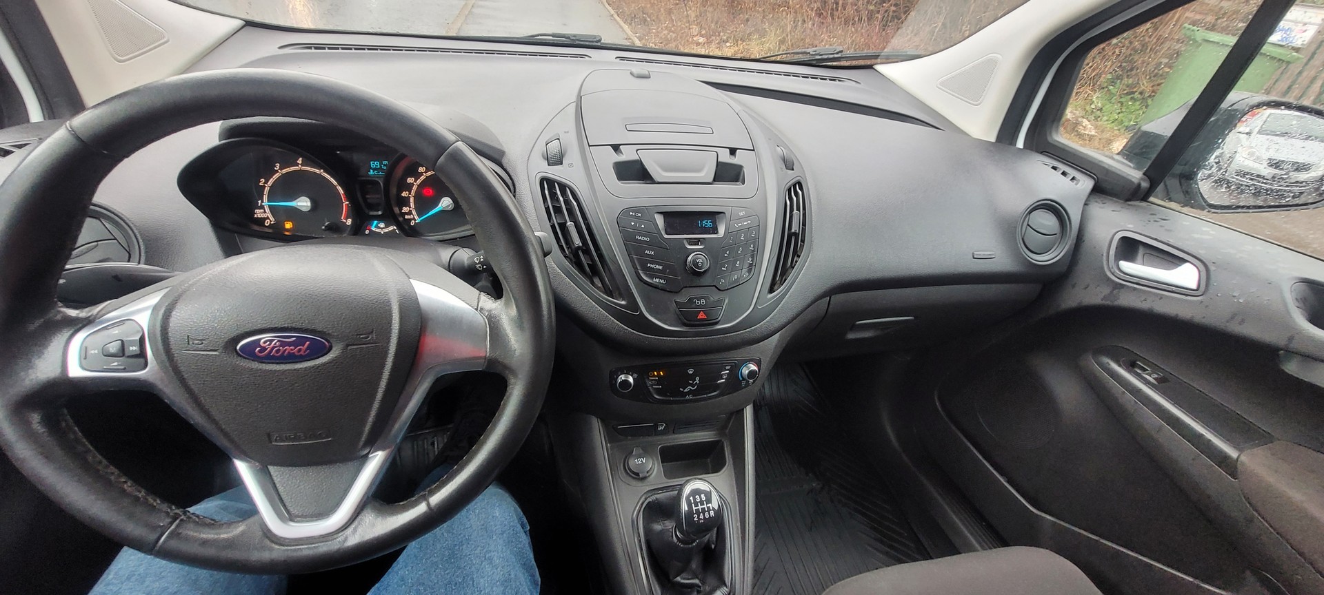 FORD Transit Courier Van 1.0 EcoBoost Trend-image-10