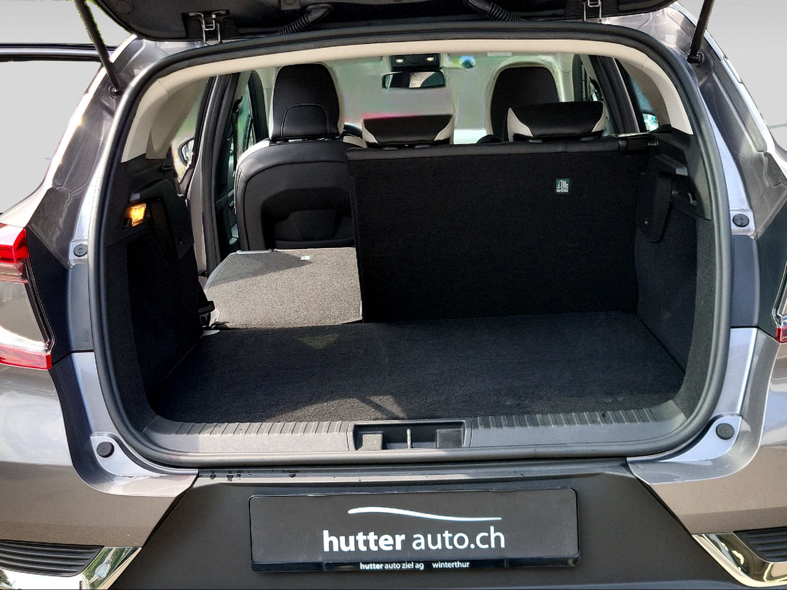 RENAULT Captur 1.6 E-Tech Plug-in Intens-image-11