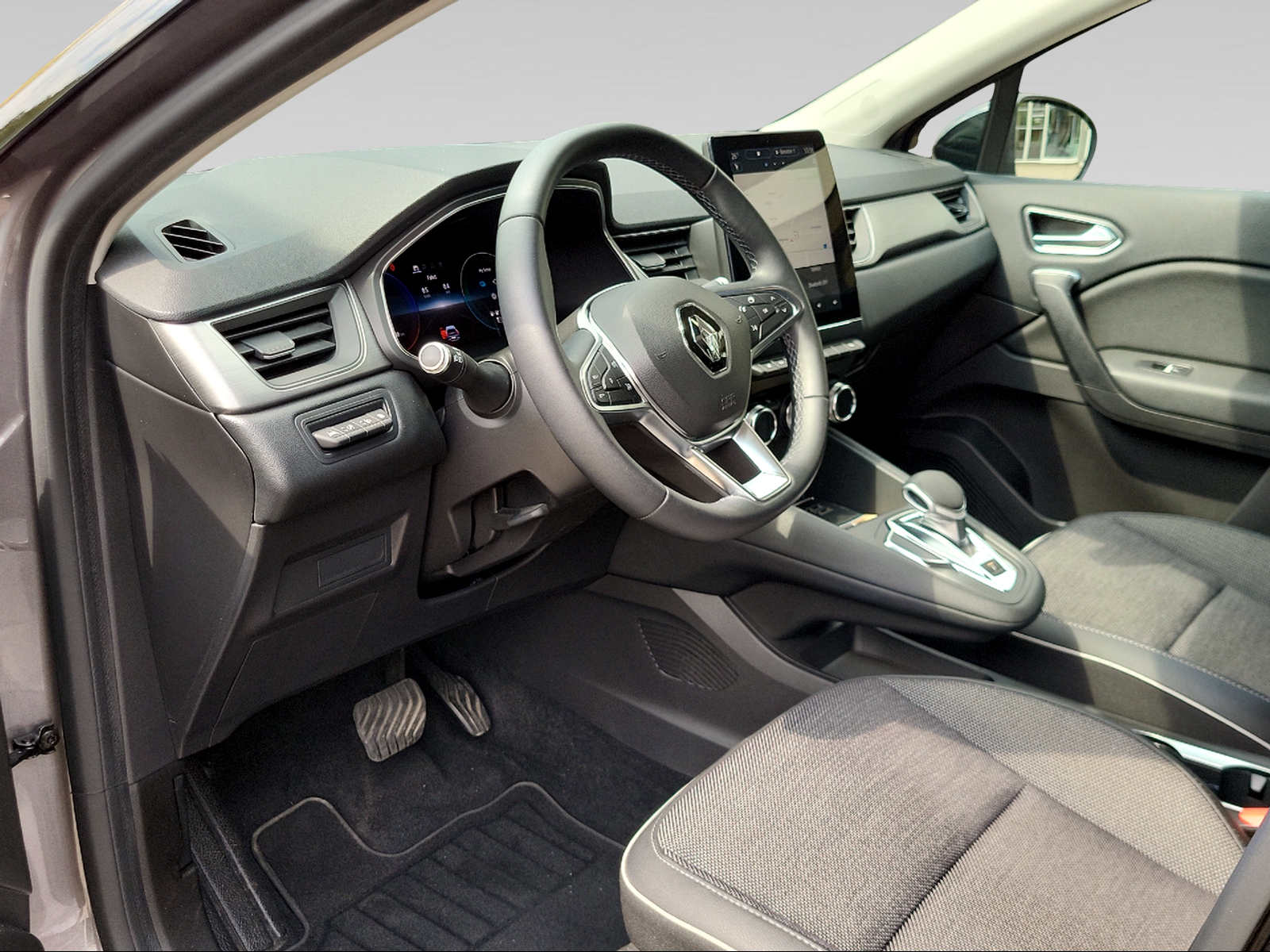 RENAULT Captur 1.6 E-Tech Plug-in Intens-image-4