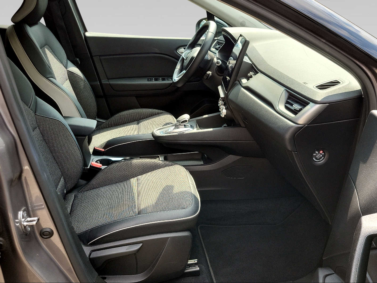 RENAULT Captur 1.6 E-Tech Plug-in Intens-image-3