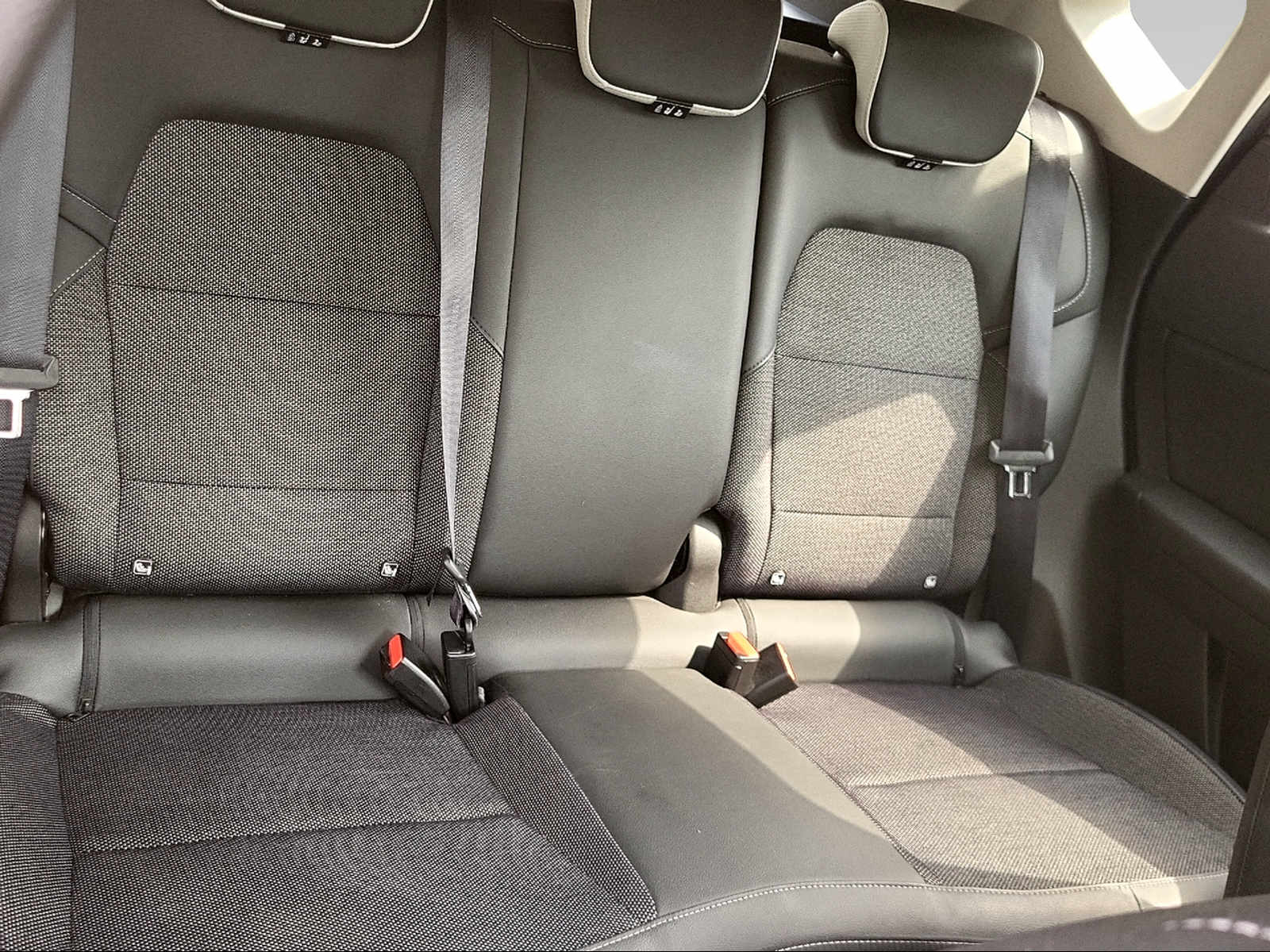 RENAULT Captur 1.6 E-Tech Plug-in Intens-image-2