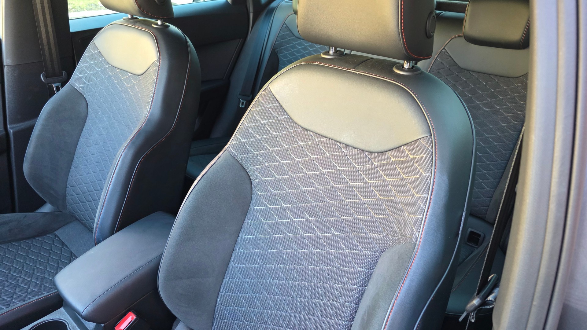 SEAT Ateca 1.5 TSI EVO DSG FR-image-12