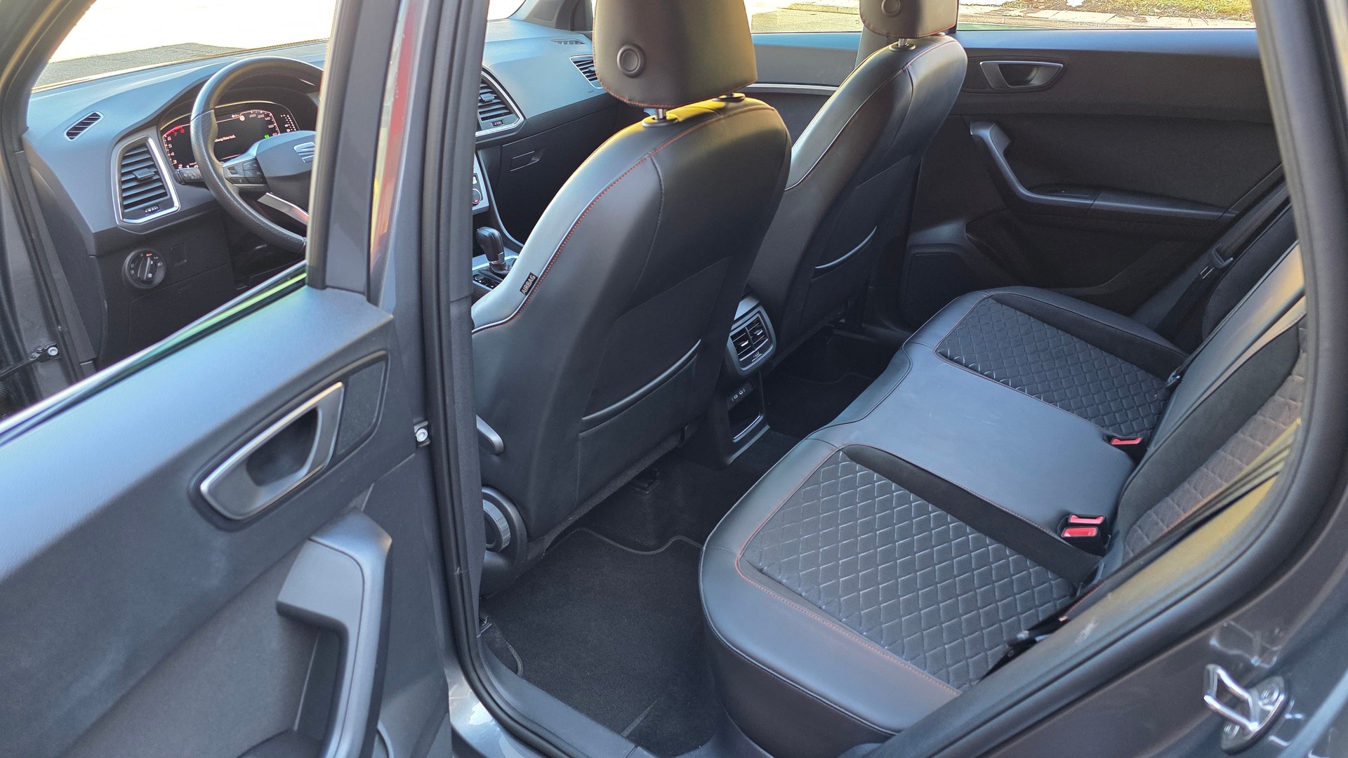 SEAT Ateca 1.5 TSI EVO DSG FR-image-10