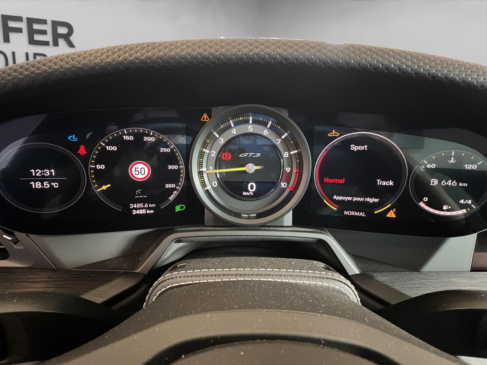PORSCHE 911 GT3 Touring-image-14