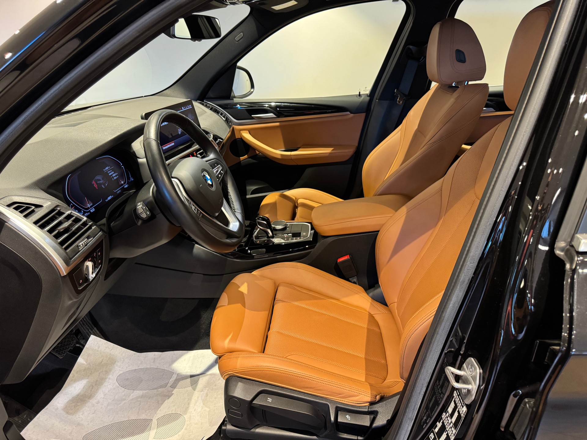 BMW X3 20d xDrive-image-15
