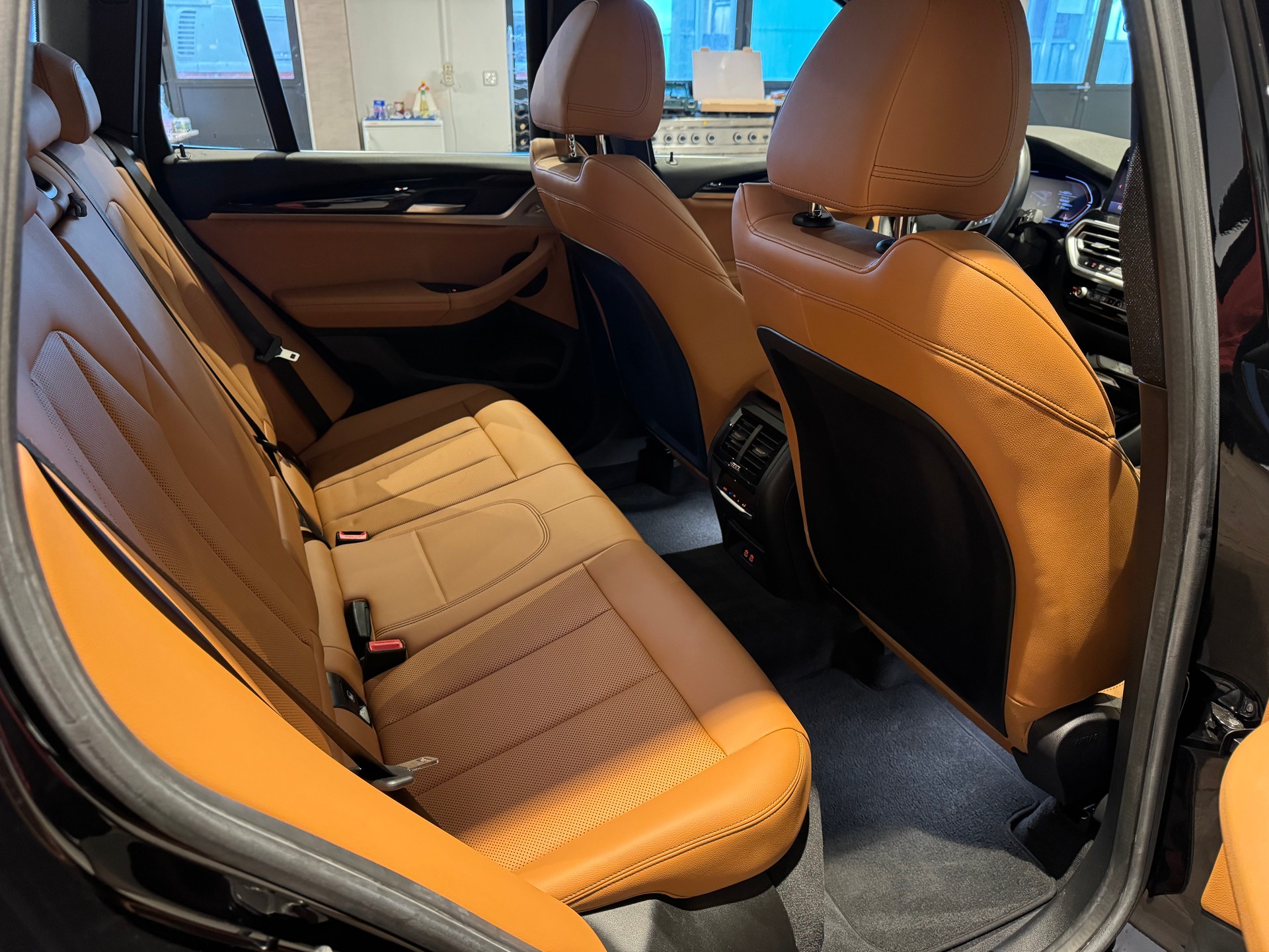 BMW X3 20d xDrive-image-10