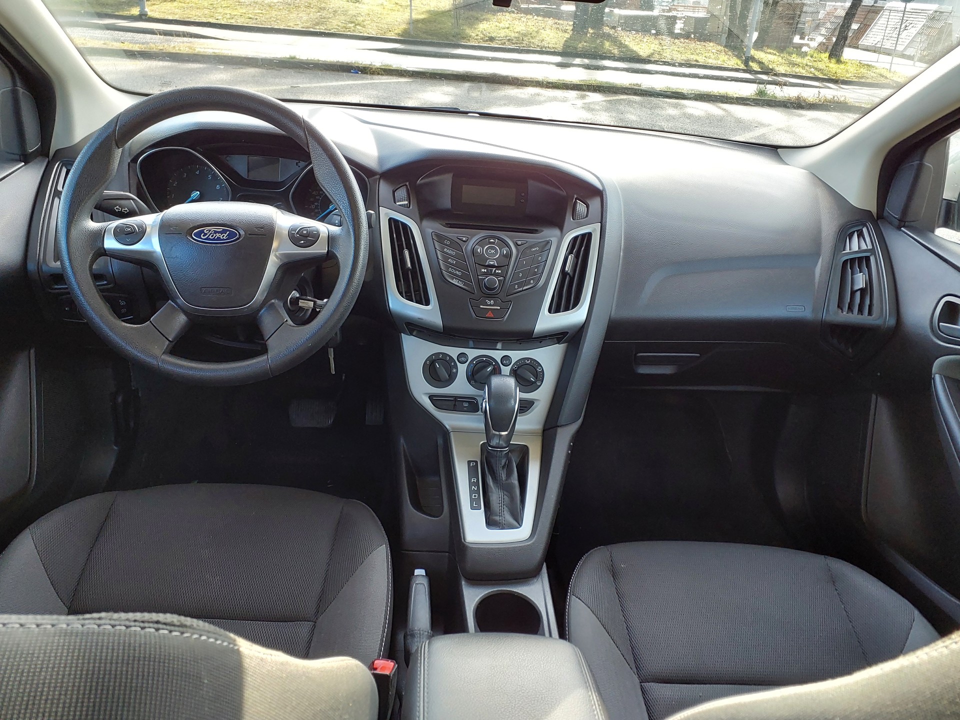 FORD Focus 1.6 SCTi Trend-image-8