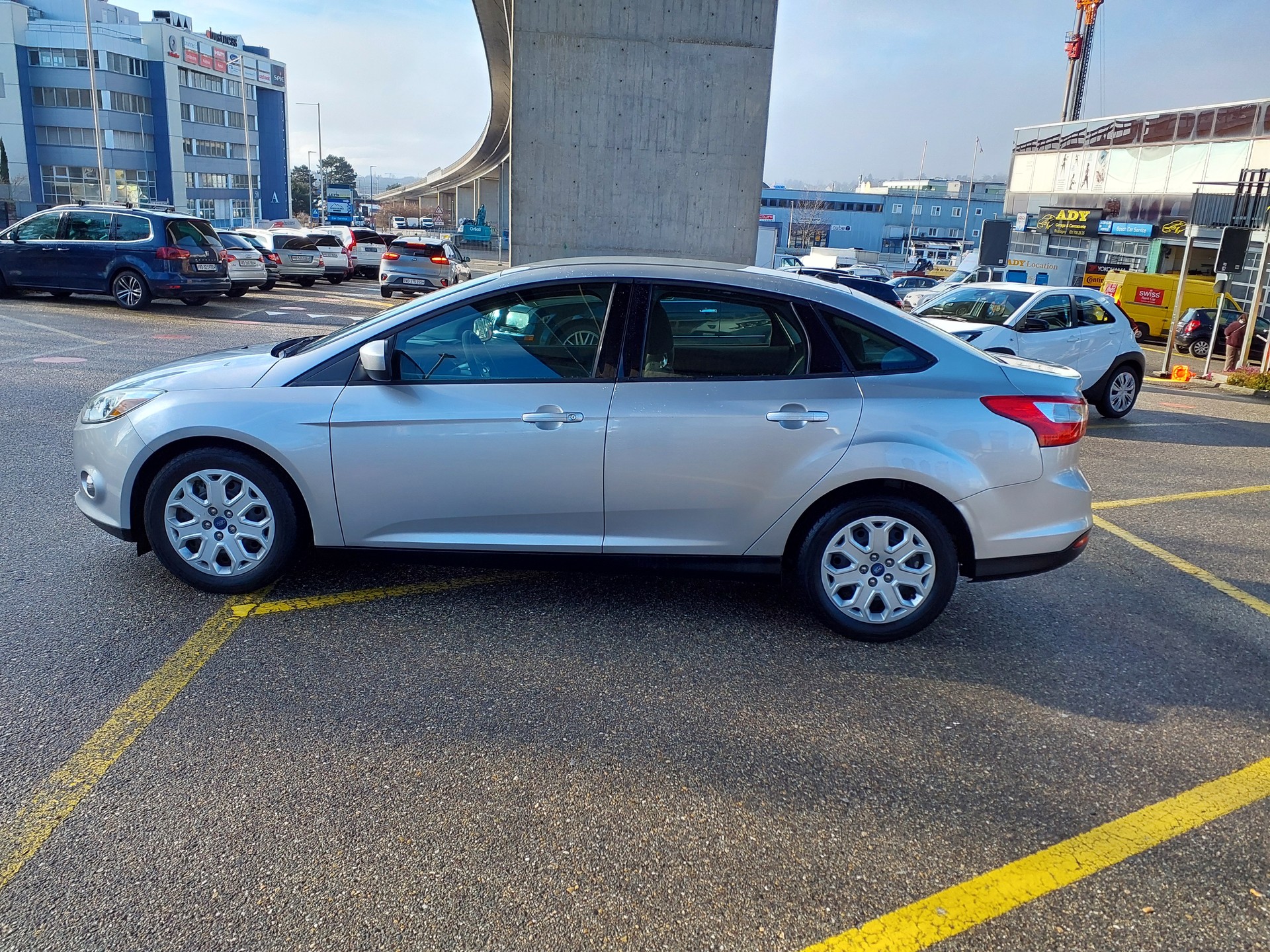 FORD Focus 1.6 SCTi Trend-image-4