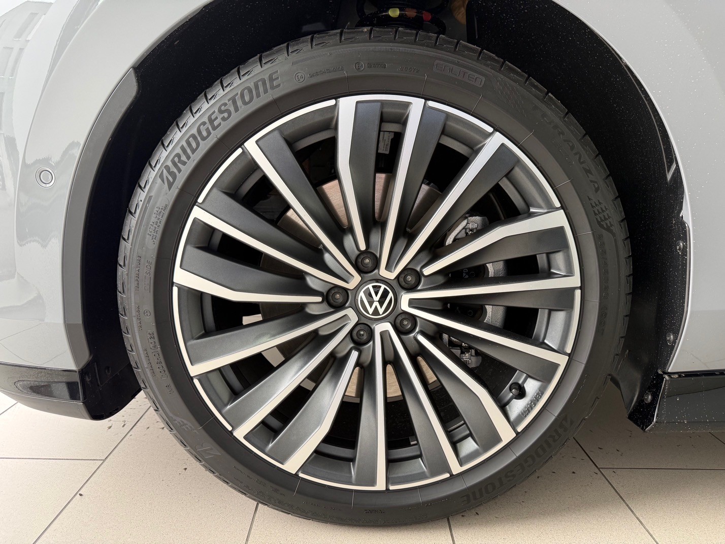 VW ID.7 Tourer Pro S 86 kWh Pro S United-image-13