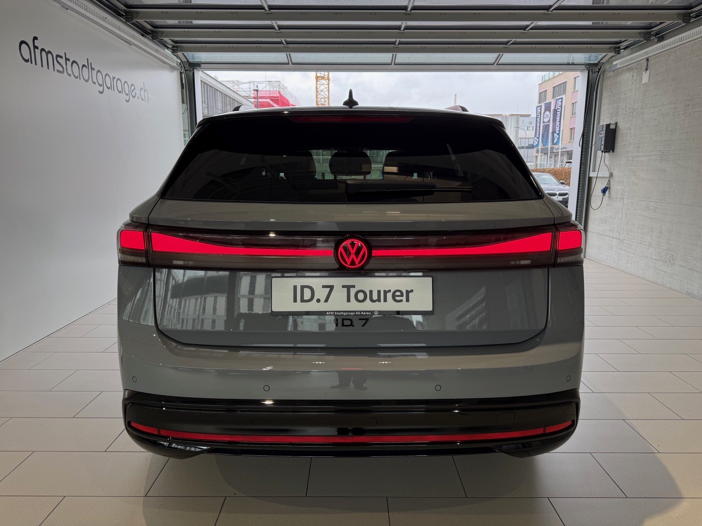 VW ID.7 Tourer Pro S 86 kWh Pro S United-image-4