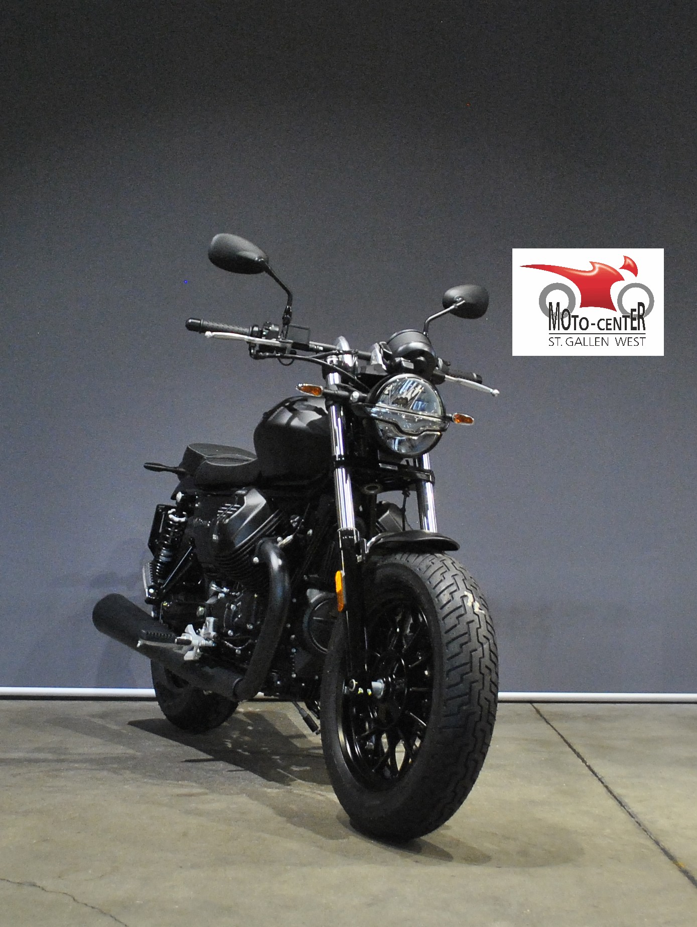 MOTO GUZZI V9 850 Bobber