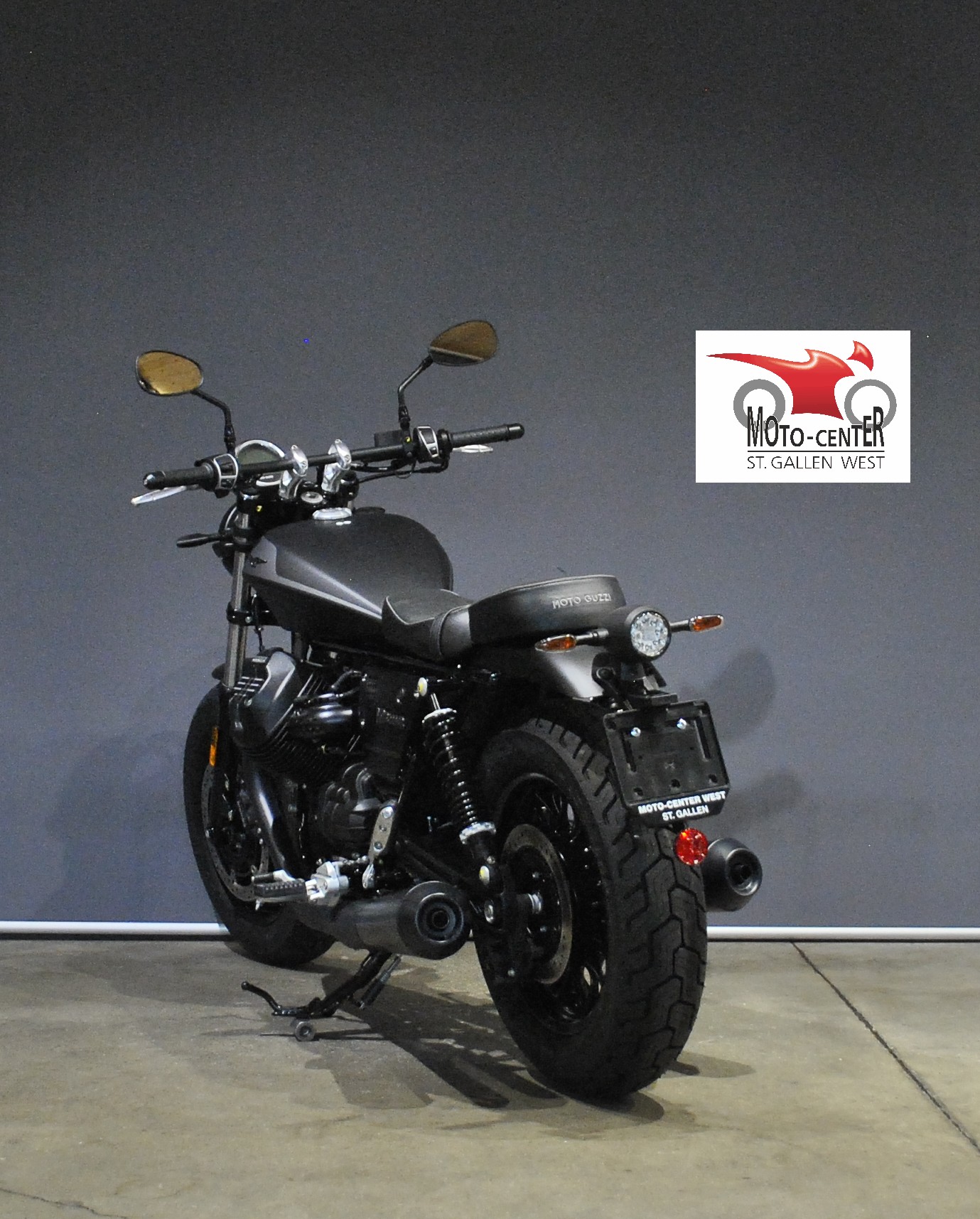 MOTO GUZZI V9 850 Bobber-showroom-element-3