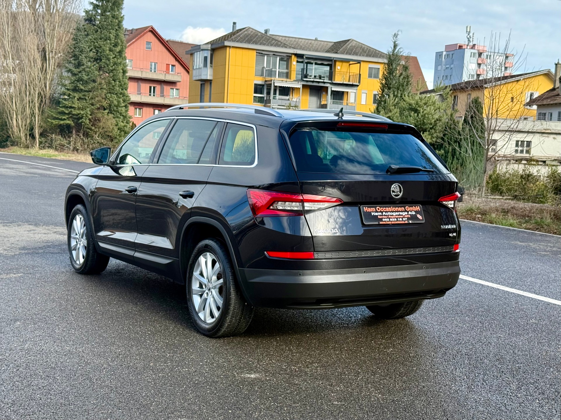 SKODA Kodiaq 2.0 TSI Ambition 4x4-image-2